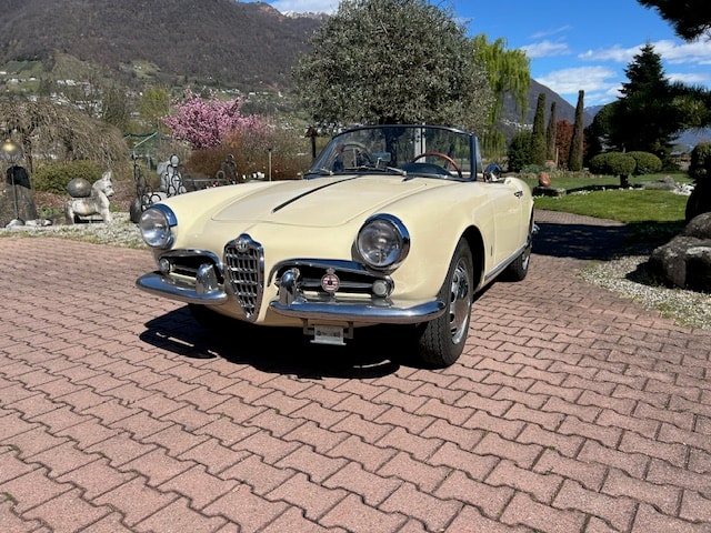 ALFA ROMEO Giulietta Spider 750 D-image-1