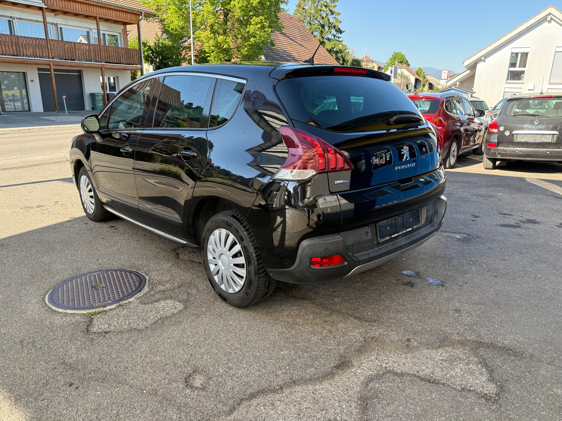 PEUGEOT 3008 2.0 HDI Business-image-3
