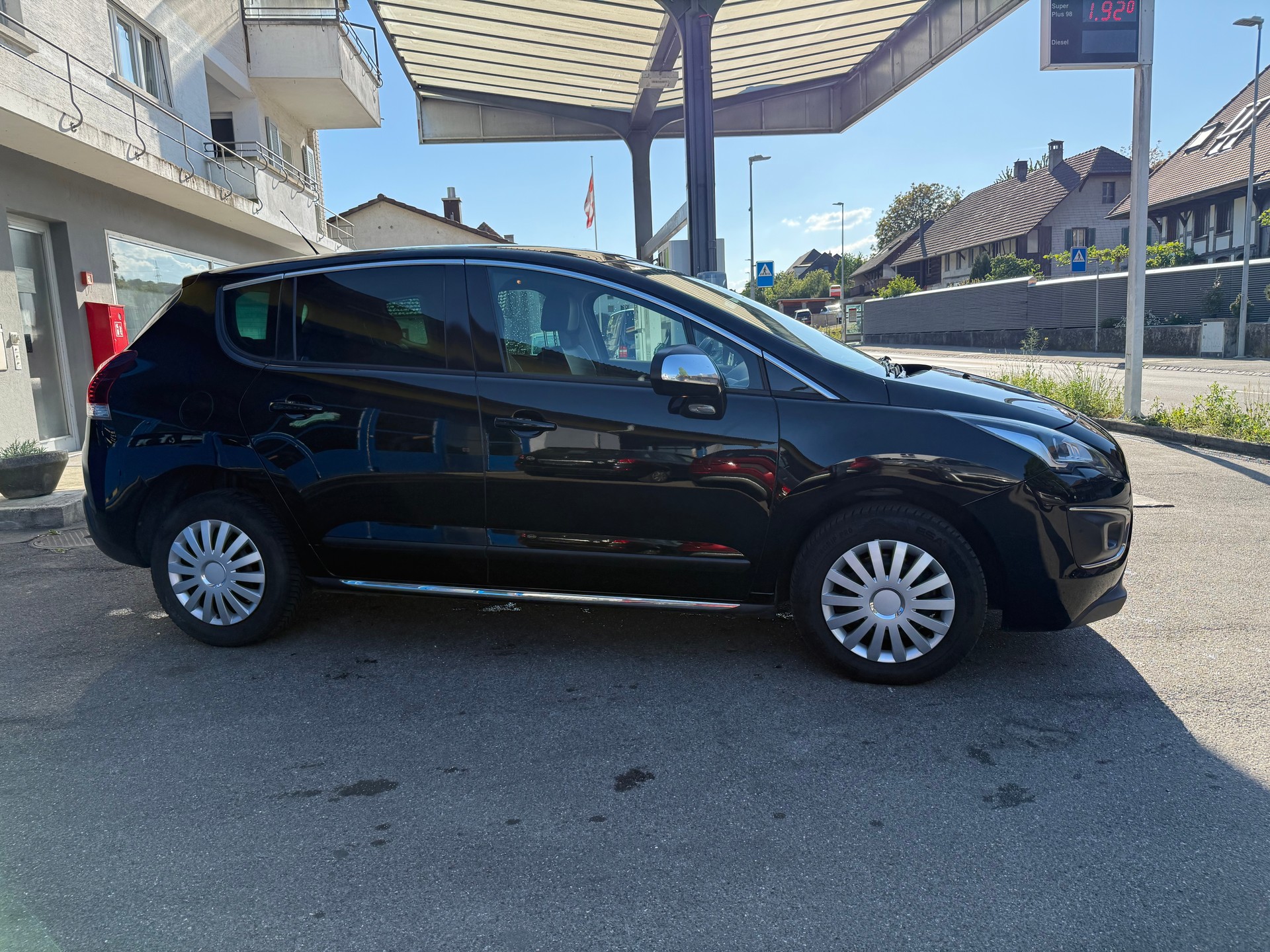 PEUGEOT 3008 2.0 HDI Business-image-8