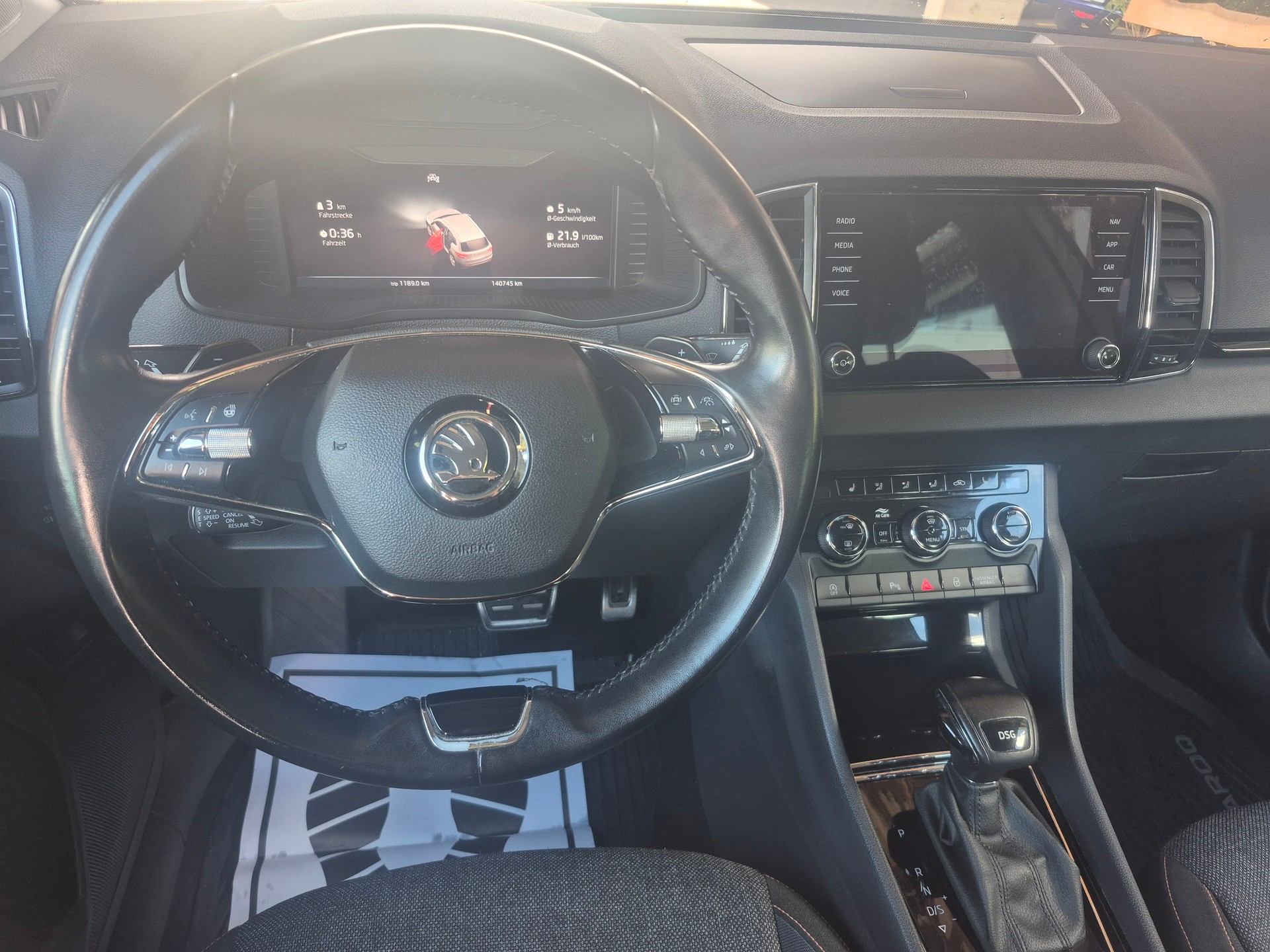 SKODA Karoq 1.5 TSI ACT Clever DSG-image-10