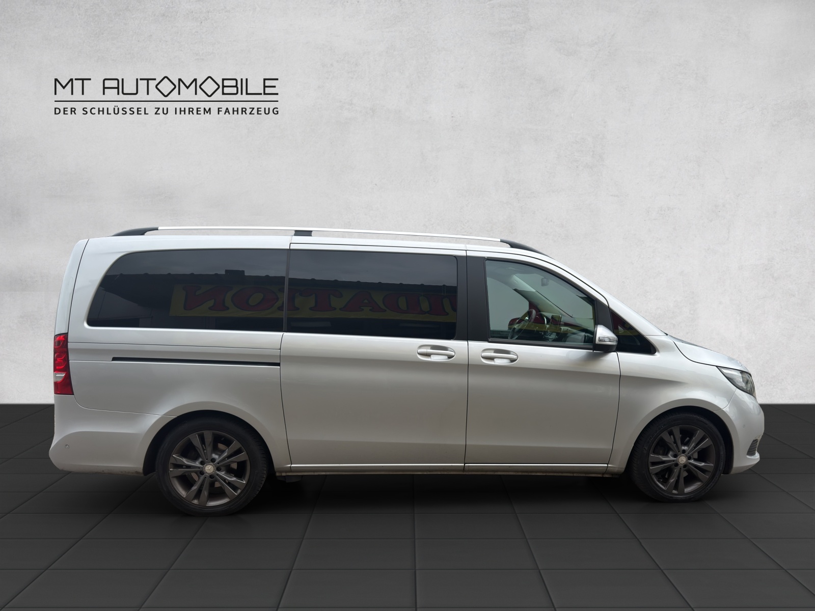 MERCEDES-BENZ V 250 d lang 4Matic 7G-Tronic-image-3