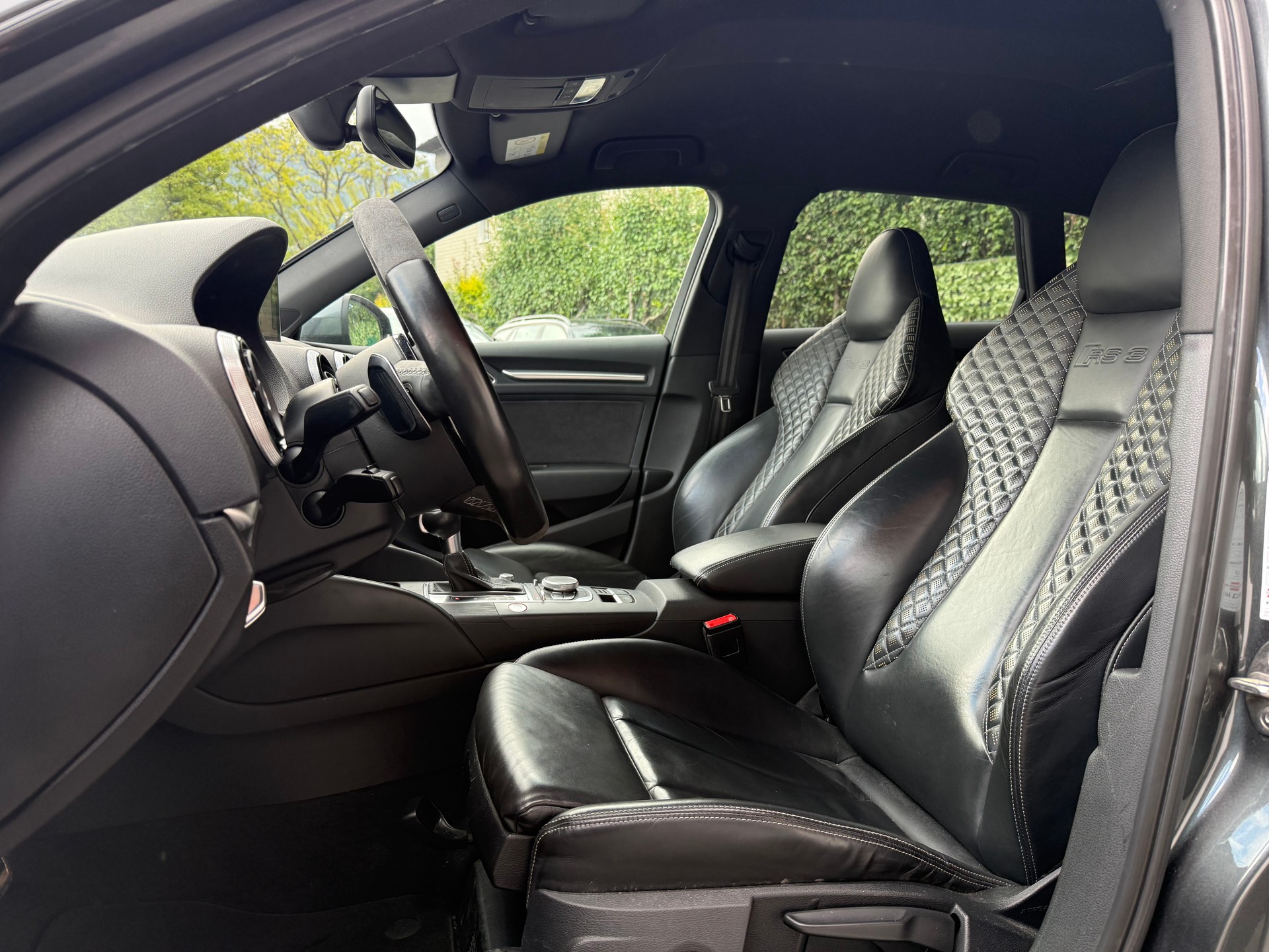 AUDI RS3 2.5 TSI quattro S-tronic-image-12
