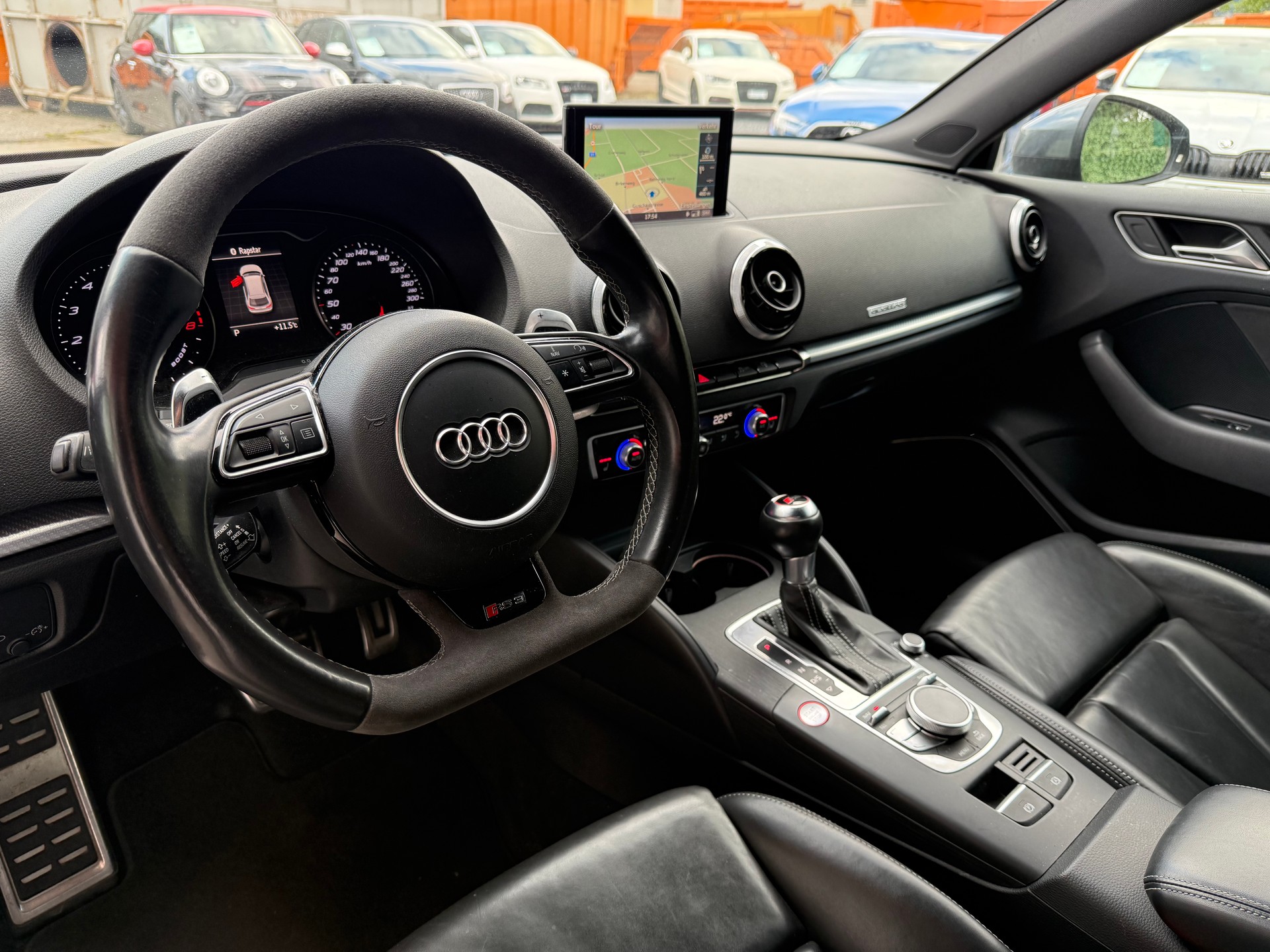 AUDI RS3 2.5 TSI quattro S-tronic-image-13