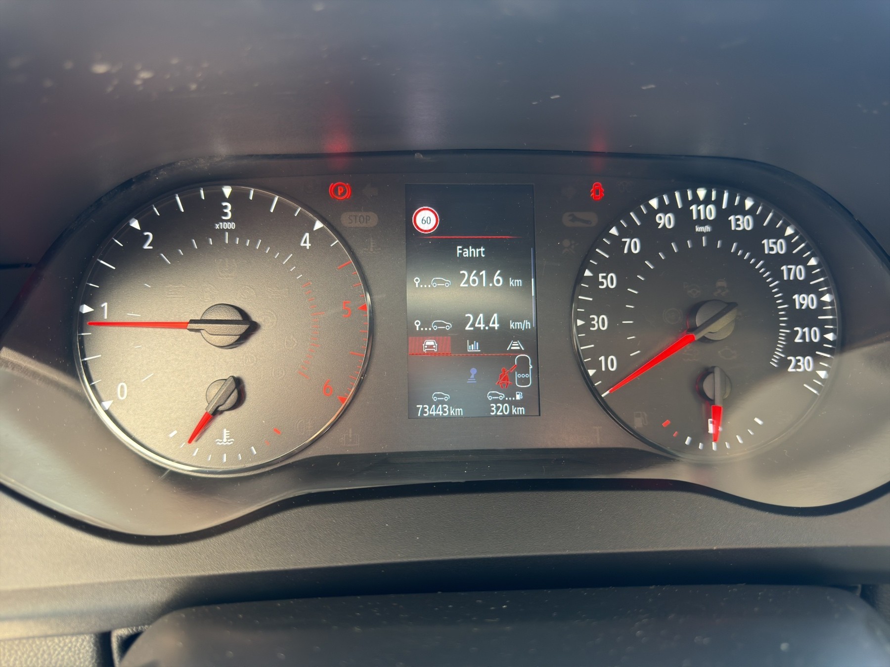 RENAULT Kangoo 1.5 dCi 95 Equilibre-image-12