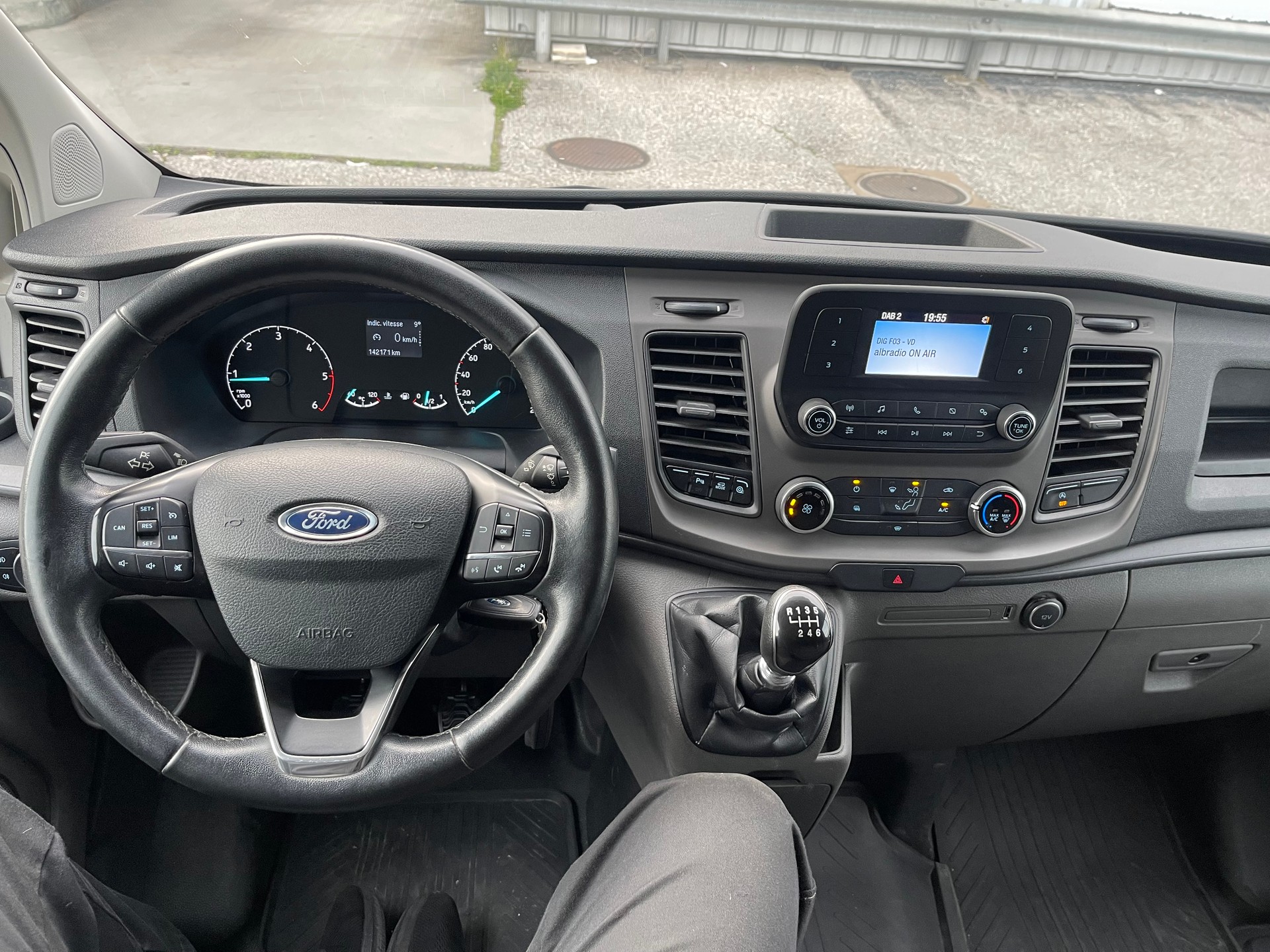 FORD Transit Custom Van 280 L1H1Trend-image-10
