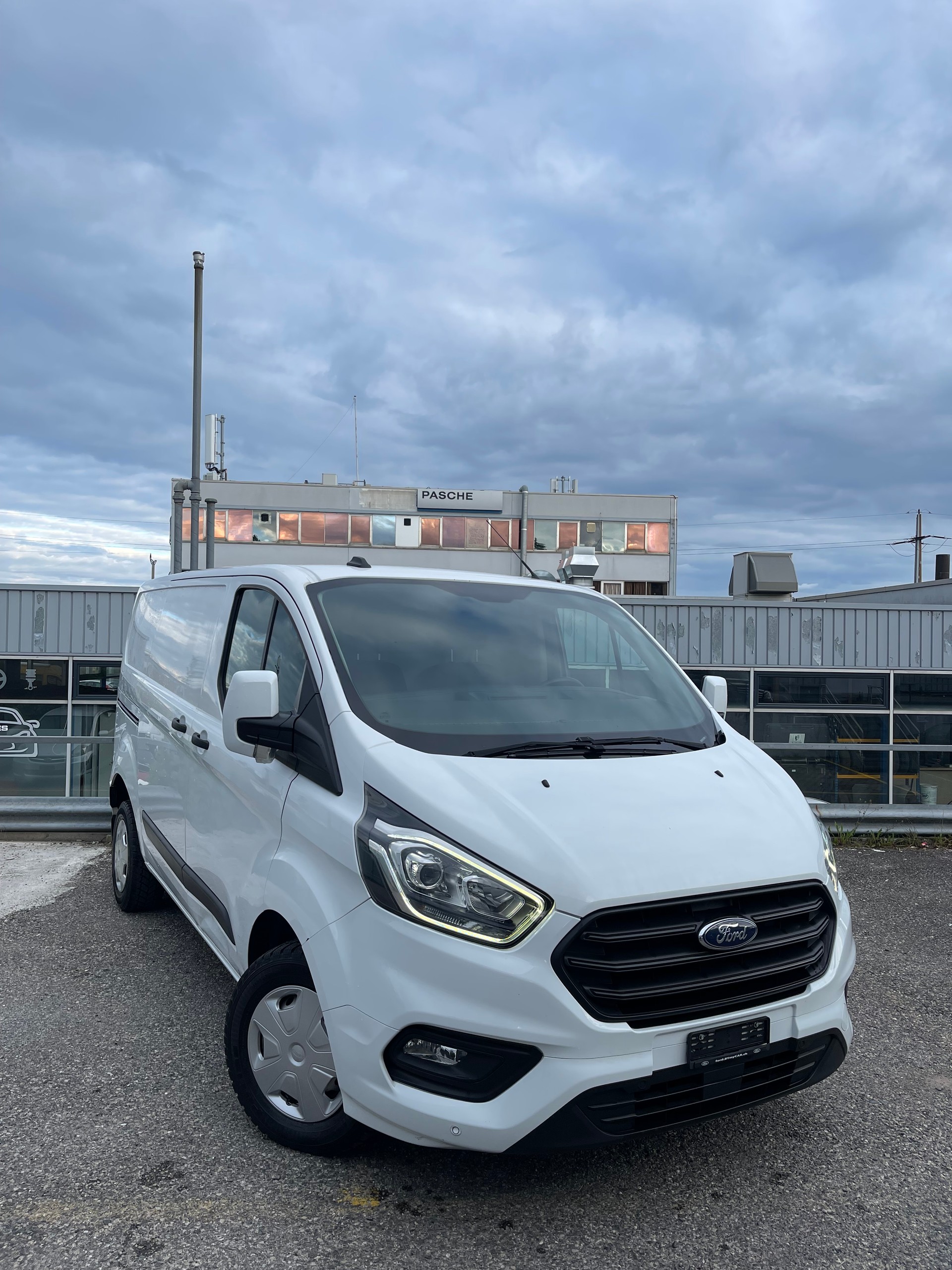 FORD Transit Custom Van 280 L1H1Trend-image-1