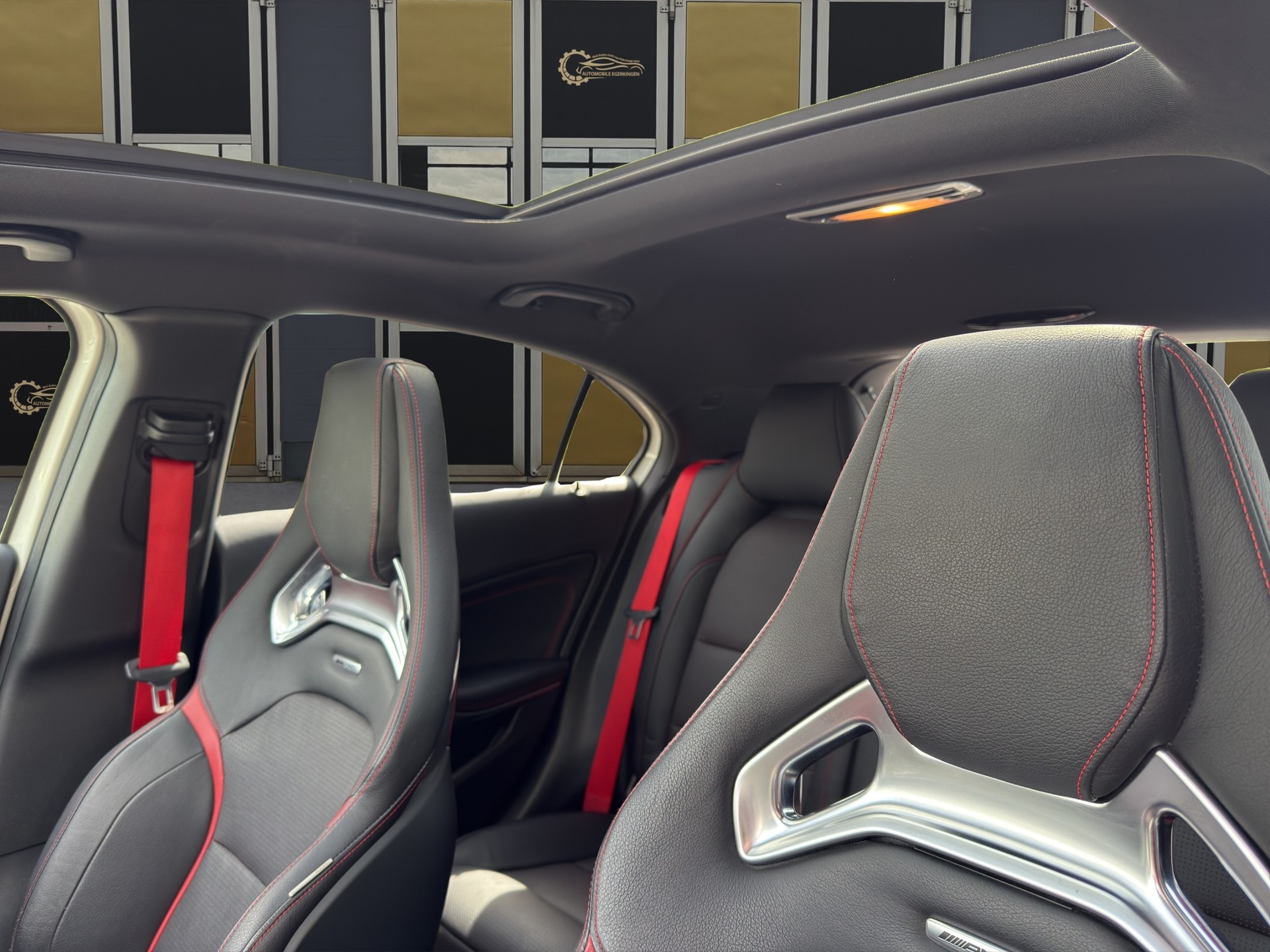 MERCEDES-BENZ A 45 AMG 4Matic Speedshift 7G-DCT-image-12