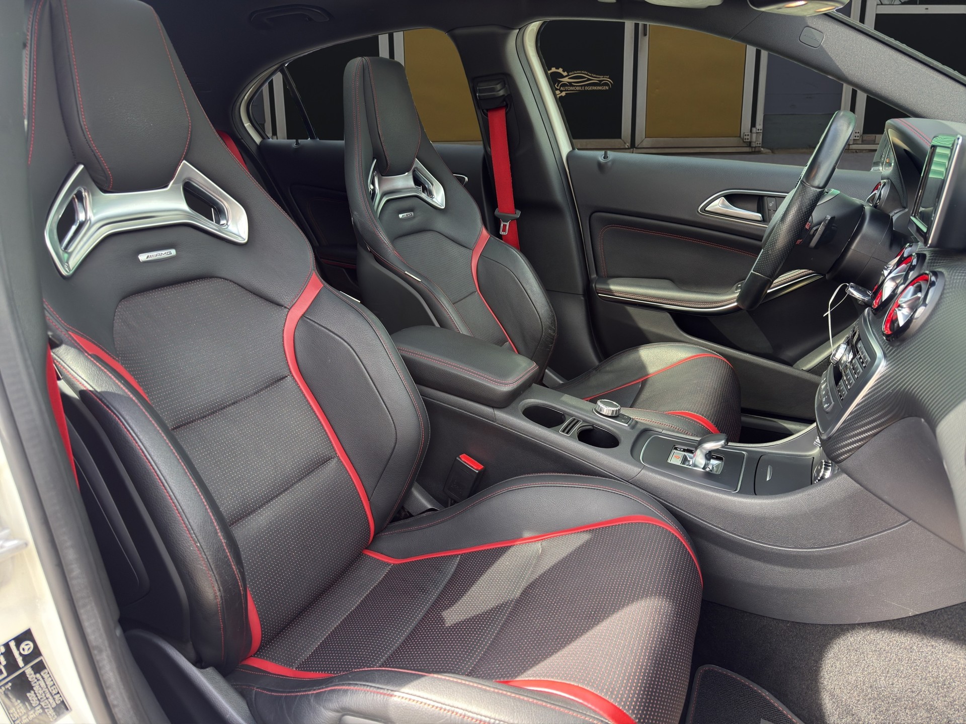 MERCEDES-BENZ A 45 AMG 4Matic Speedshift 7G-DCT-image-9