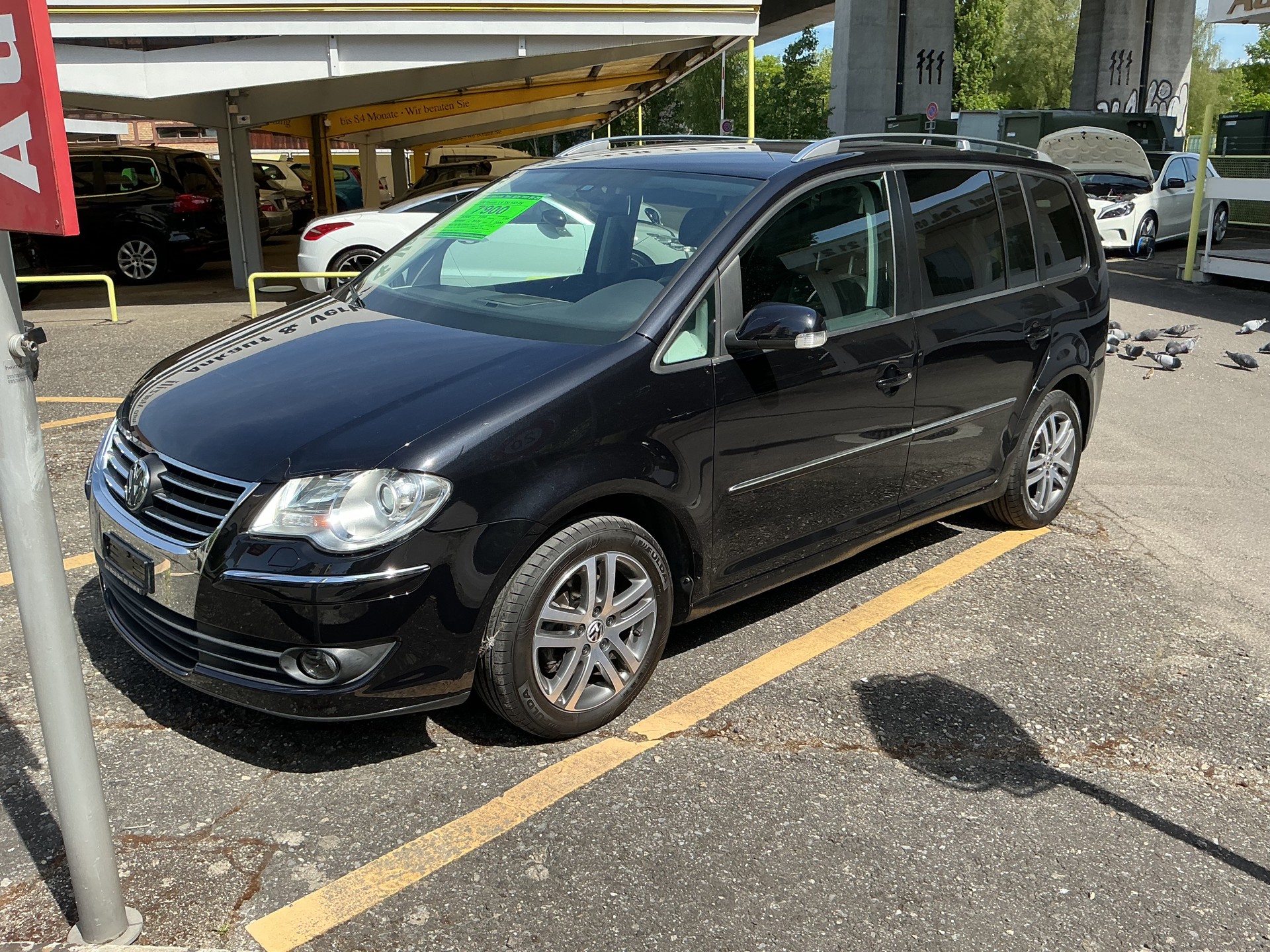 VW Touran 1.4 TSI Highline-image-11