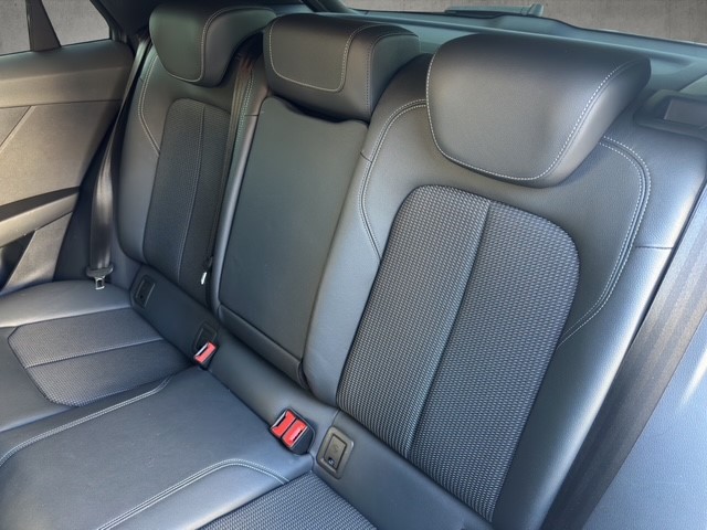 AUDI Q2 35 TDI quattro Sport S-tronic-image-11