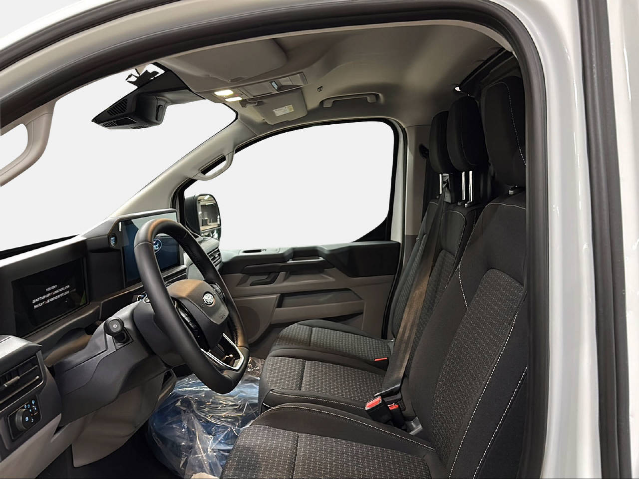 FORD Transit Custom Van 320 L1 2.0 EcoBlue 136 Trend-image-14