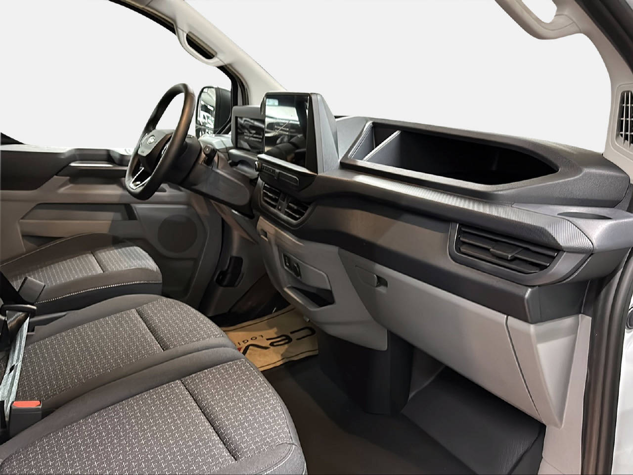 FORD Transit Custom Van 320 L1 2.0 EcoBlue 136 Trend-image-12