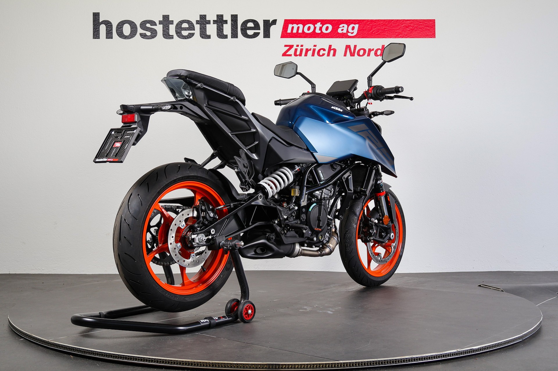 KTM 125 Duke-showroom-element-2