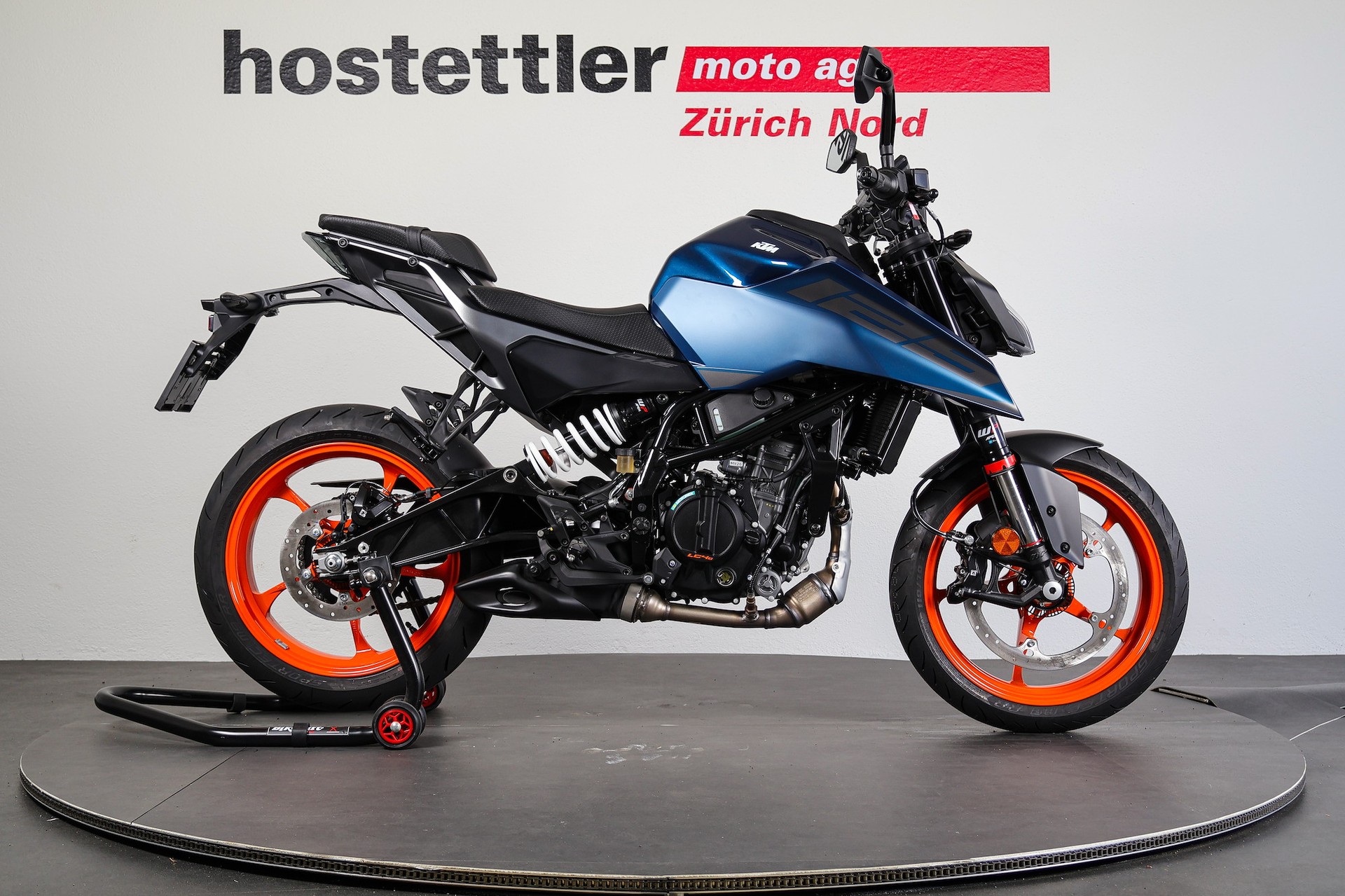 KTM 125 Duke-showroom-element-1
