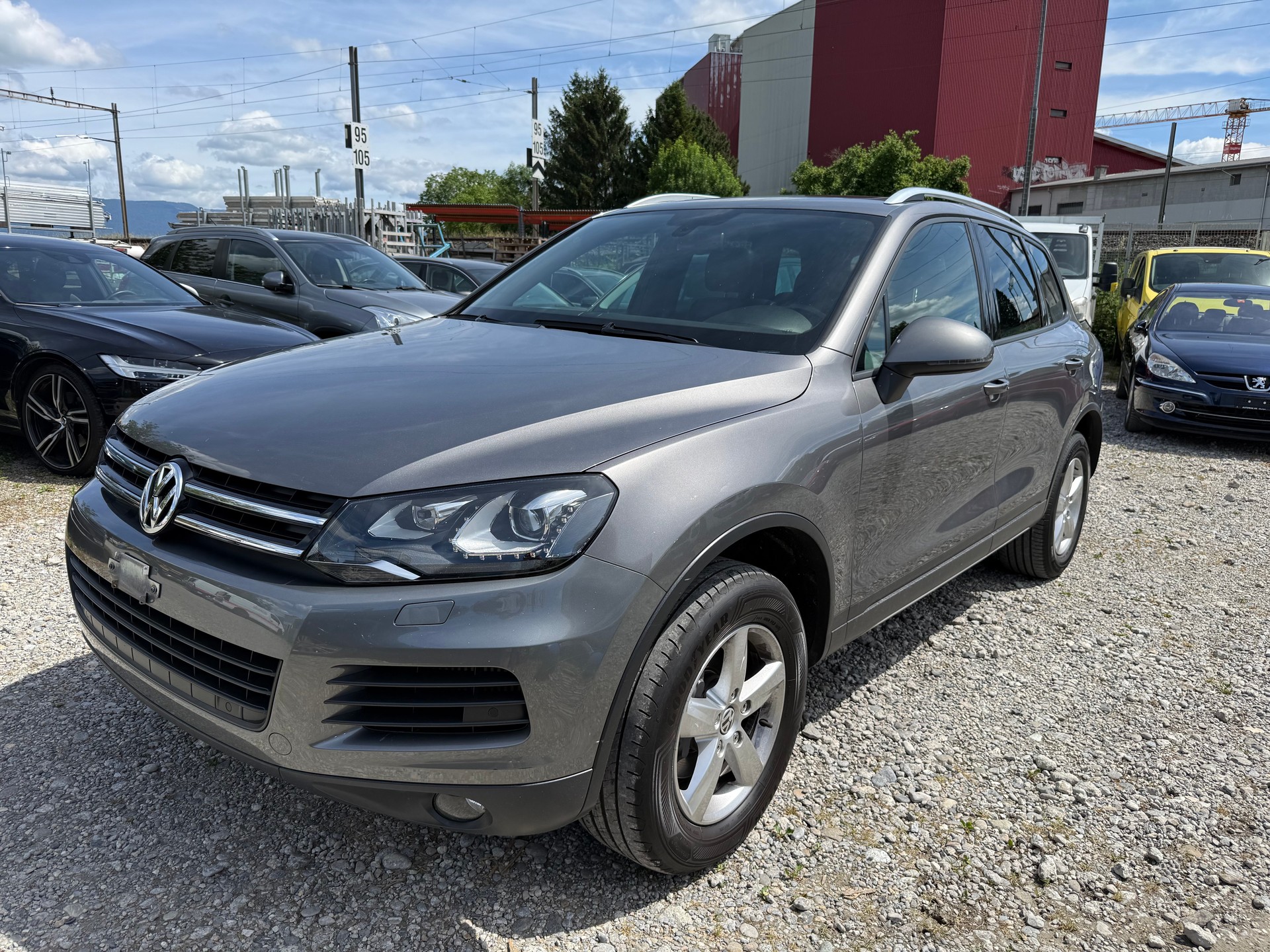 VW Touareg 3.0 TDI BlueMotion Technology Tiptronic-image-4