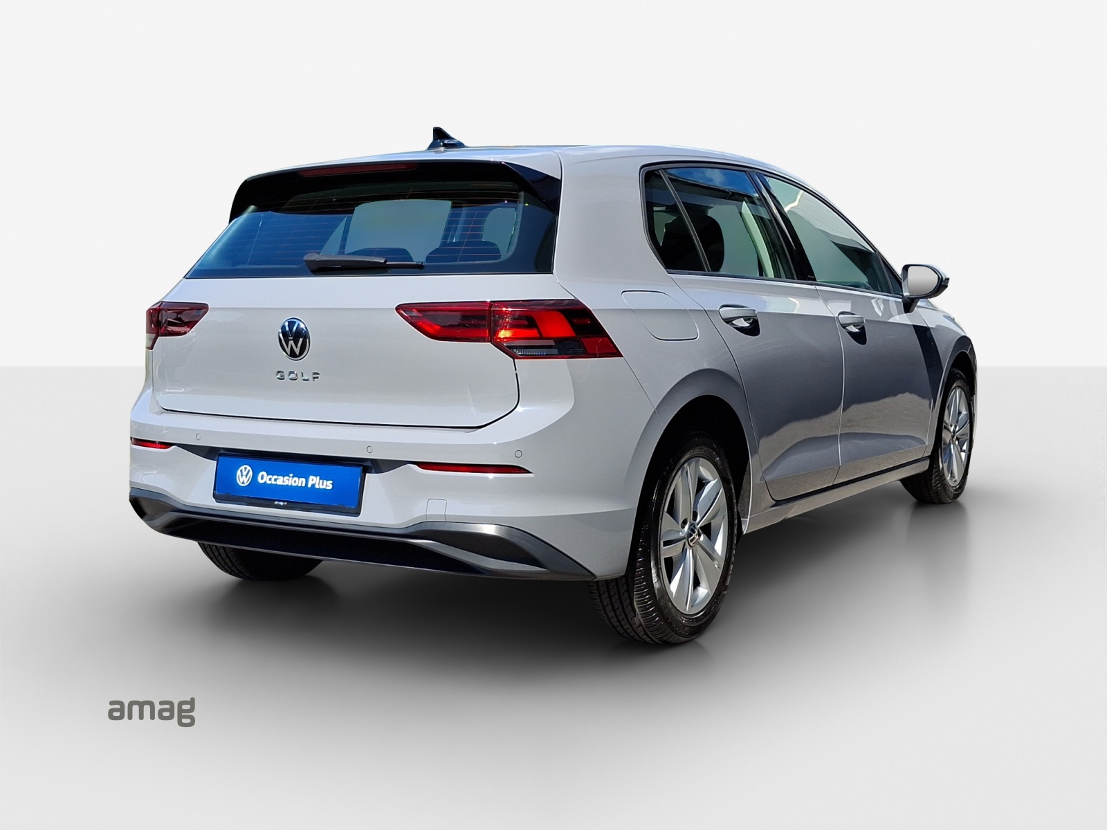 VW Golf 1.5 TSI ACT Life-image-4