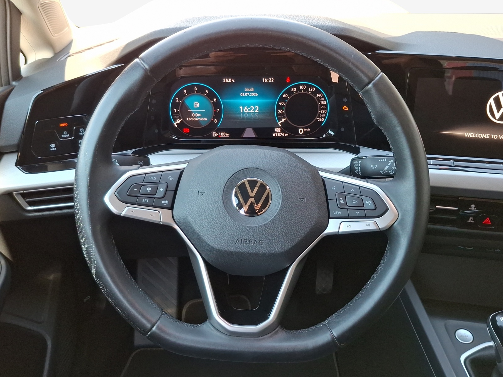VW Golf 1.5 TSI ACT Life-image-9