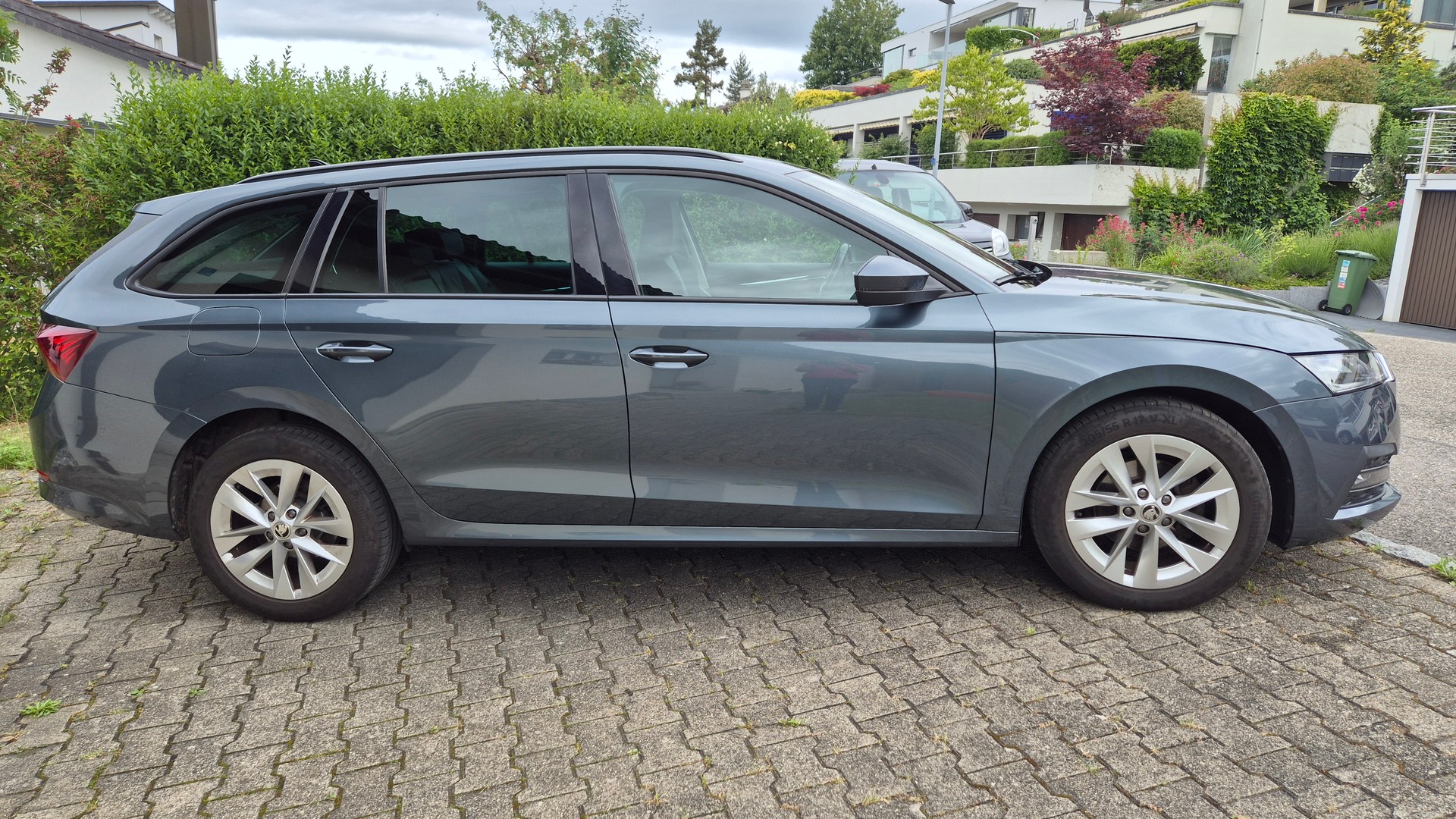 SKODA 2.0 TDI Style-image-1