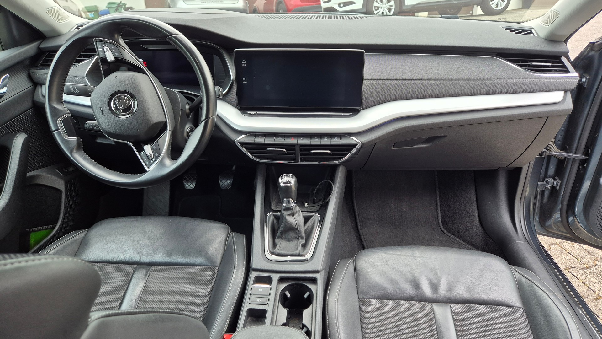 SKODA 2.0 TDI Style-image-3