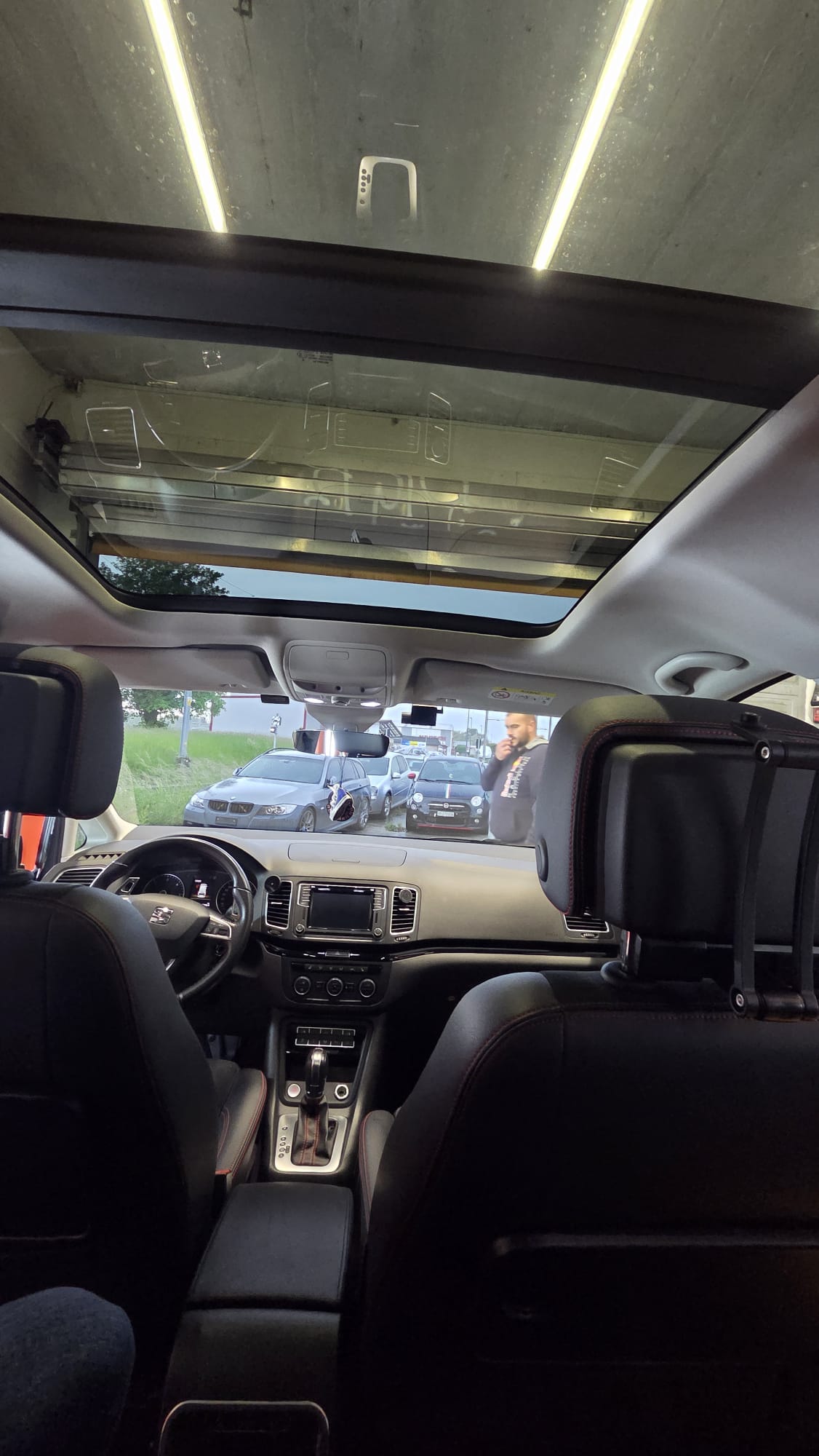 SEAT Alhambra 2.0 TDI DSG SWISS FR-image-8