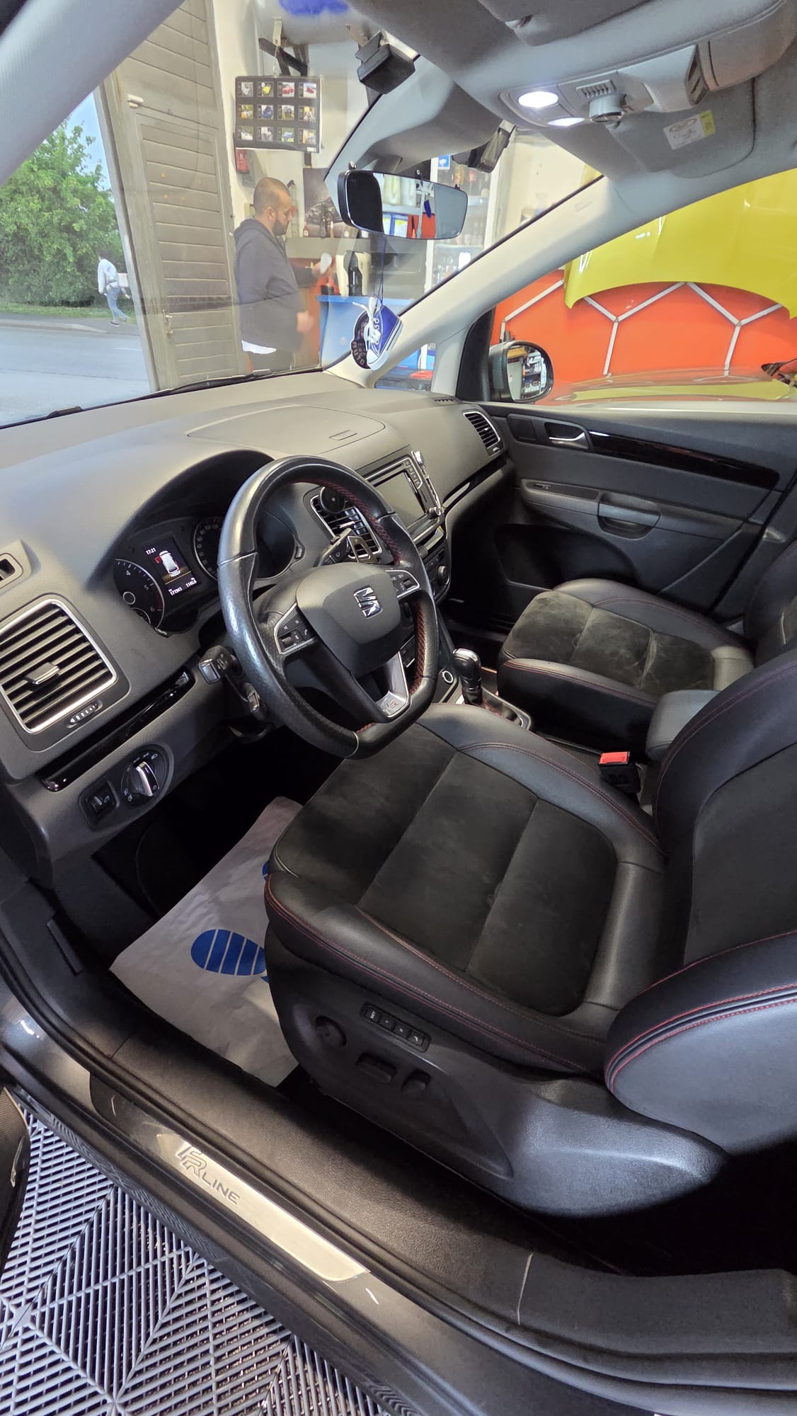 SEAT Alhambra 2.0 TDI DSG SWISS FR-image-7