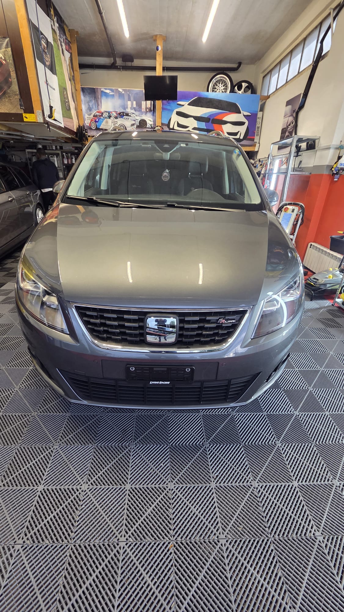 SEAT Alhambra 2.0 TDI DSG SWISS FR-image-1