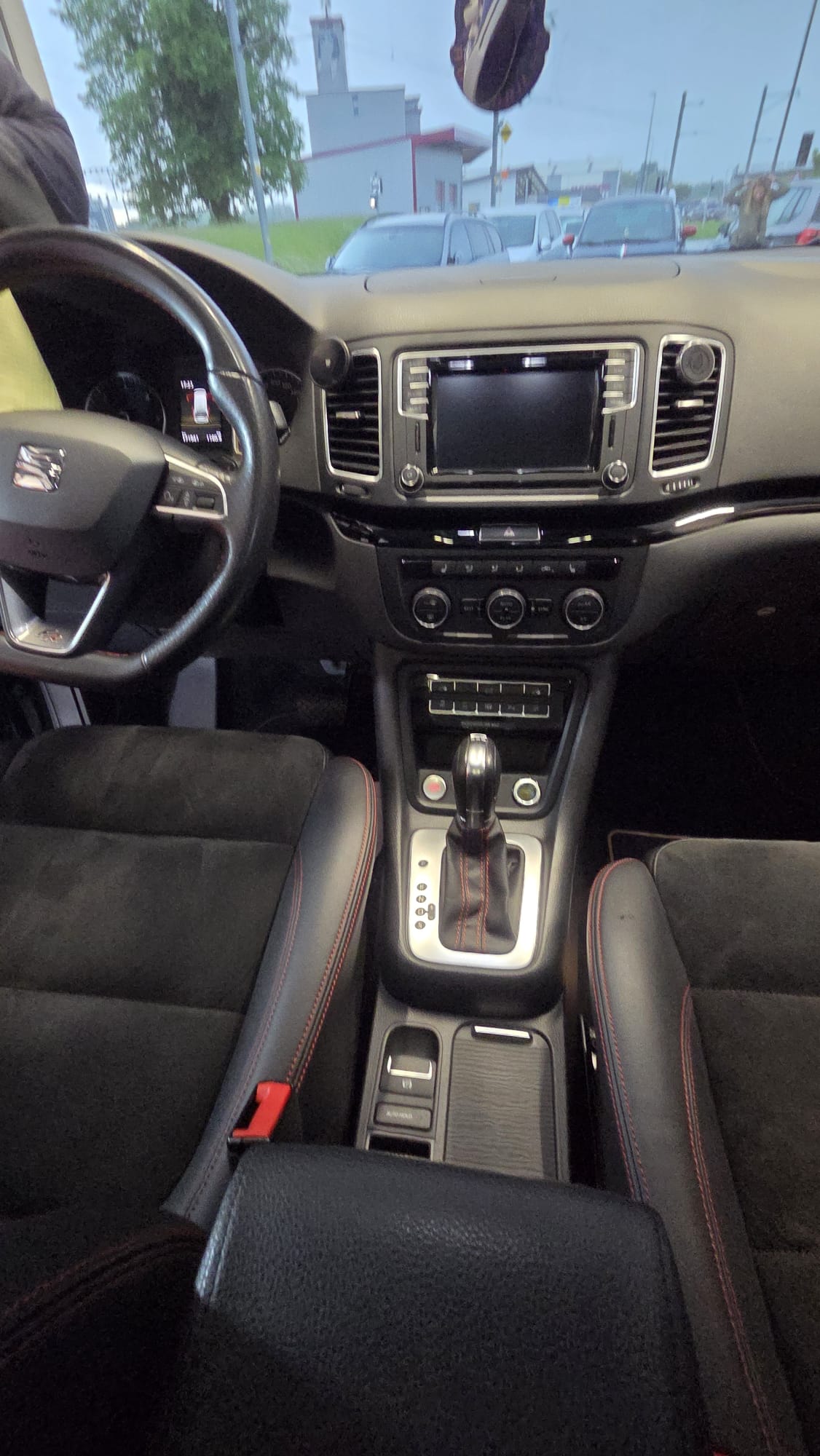 SEAT Alhambra 2.0 TDI DSG SWISS FR-image-6