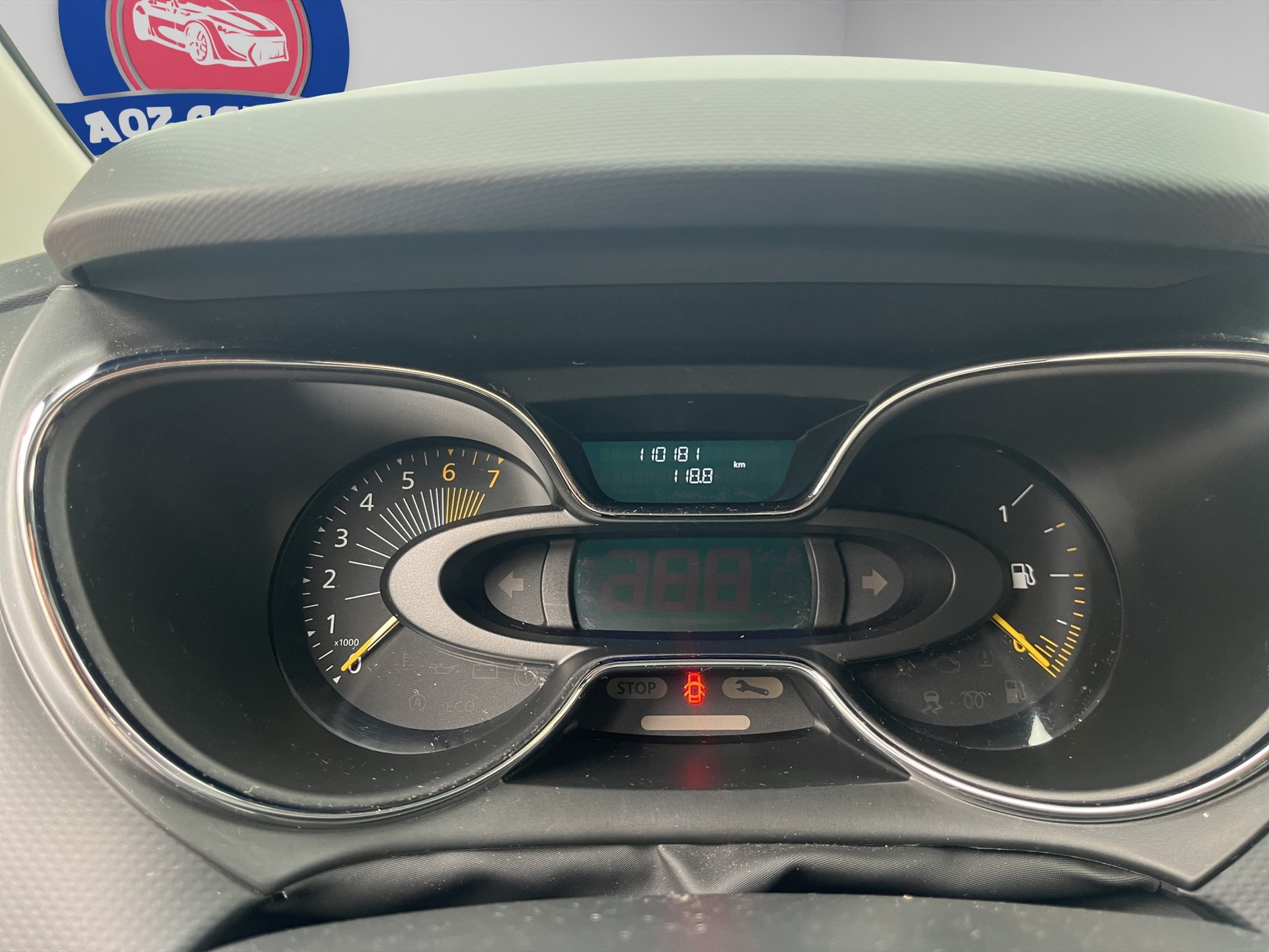 RENAULT Captur 1.2 T Helly Hansen EDC-image-9