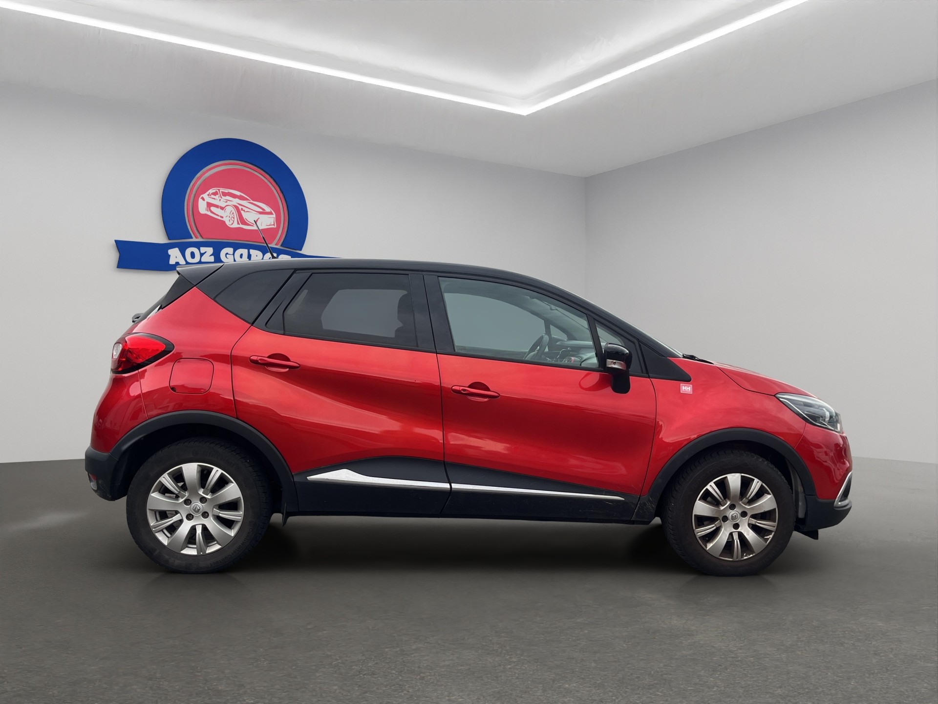 RENAULT Captur 1.2 T Helly Hansen EDC-image-6