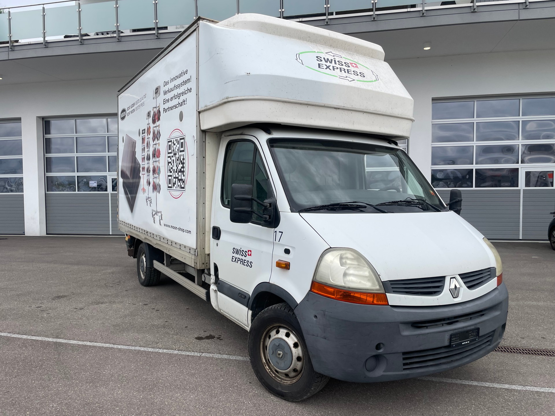 RENAULT Master T35 2.5dCi L3H1GV-image-1