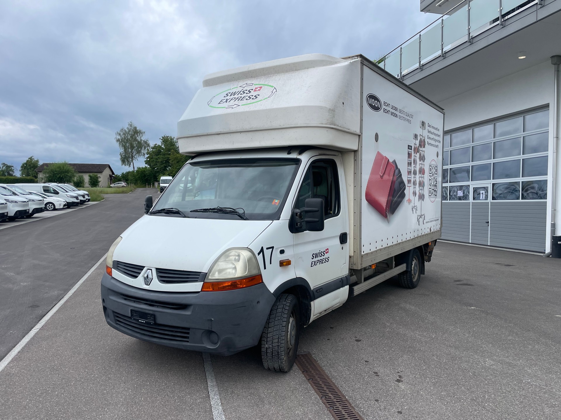 RENAULT Master T35 2.5dCi L3H1GV-image-0