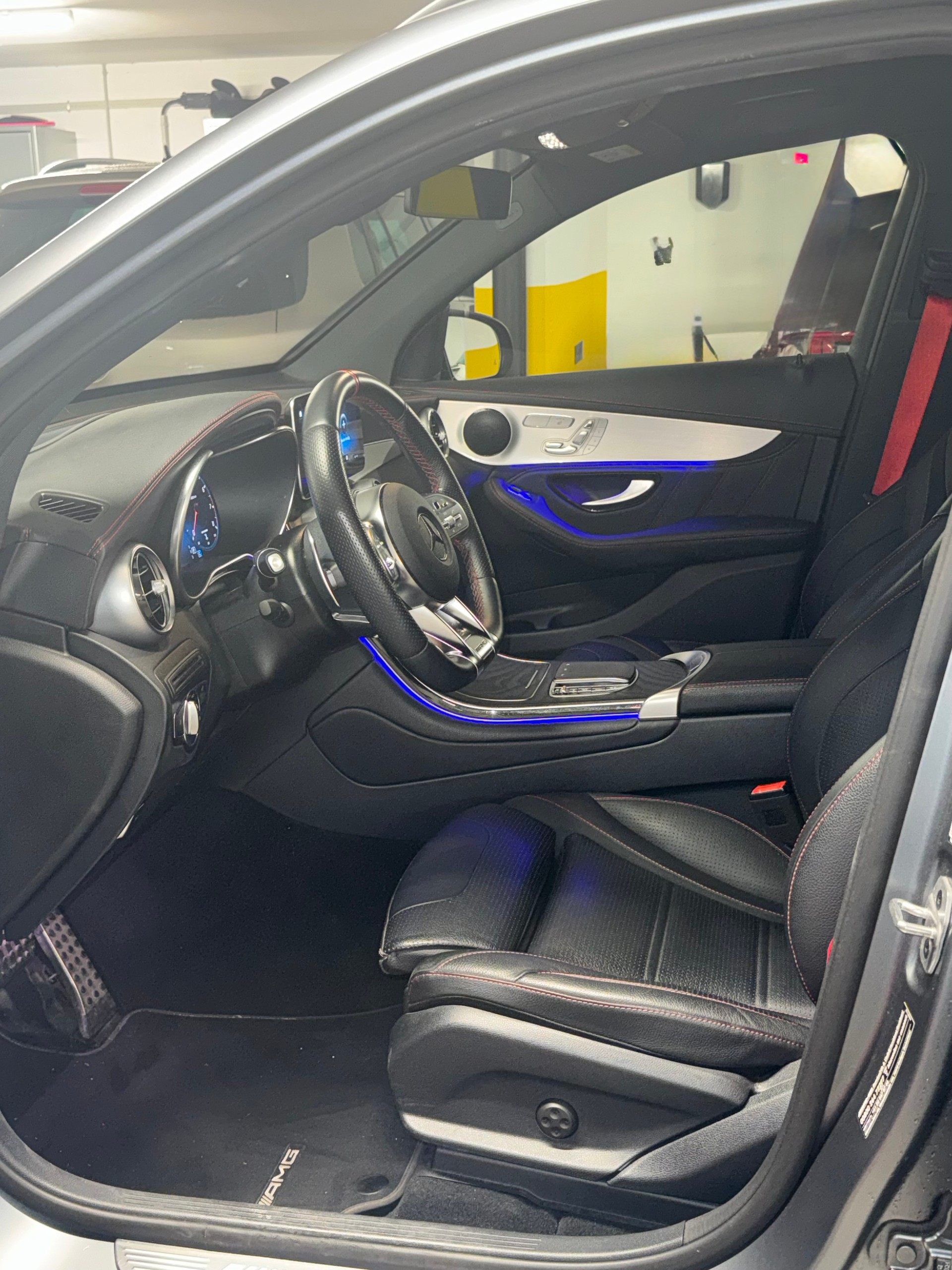 MERCEDES-BENZ GLC 43 AMG 4m-image-3