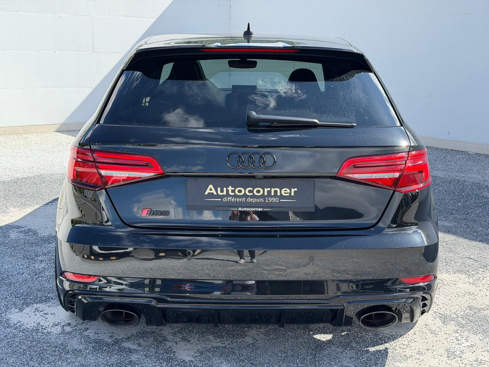 AUDI RS3 Sportback 2.5 TSI quattro S-tronic-image-3