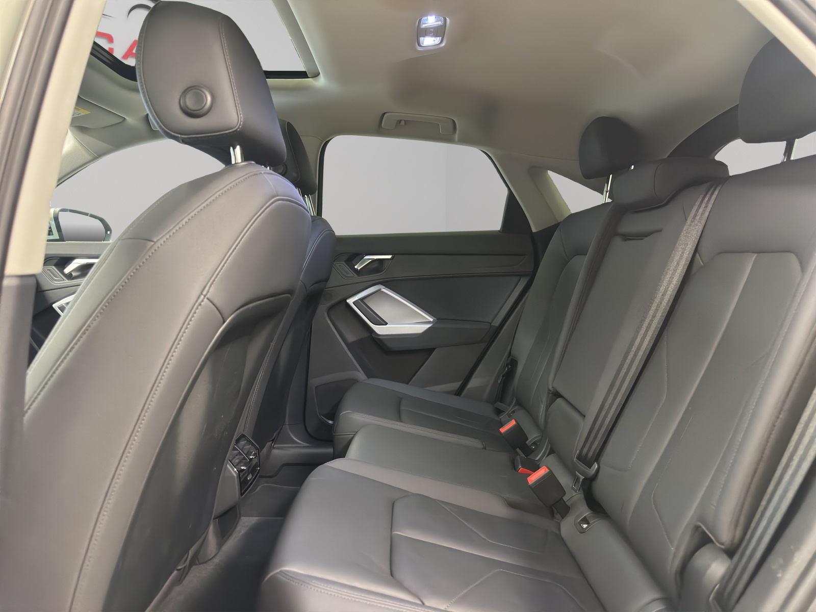 AUDI Q3 Sportback 40 TDI Attraction quattro S-tronic-image-15