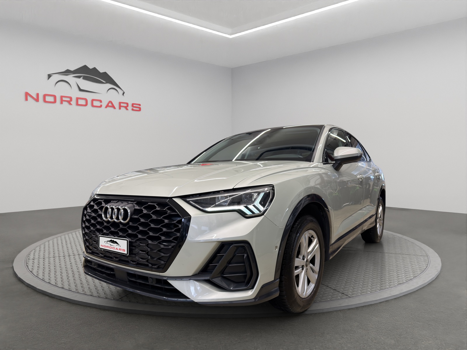 AUDI Q3 Sportback 40 TDI Attraction quattro S-tronic-image-0