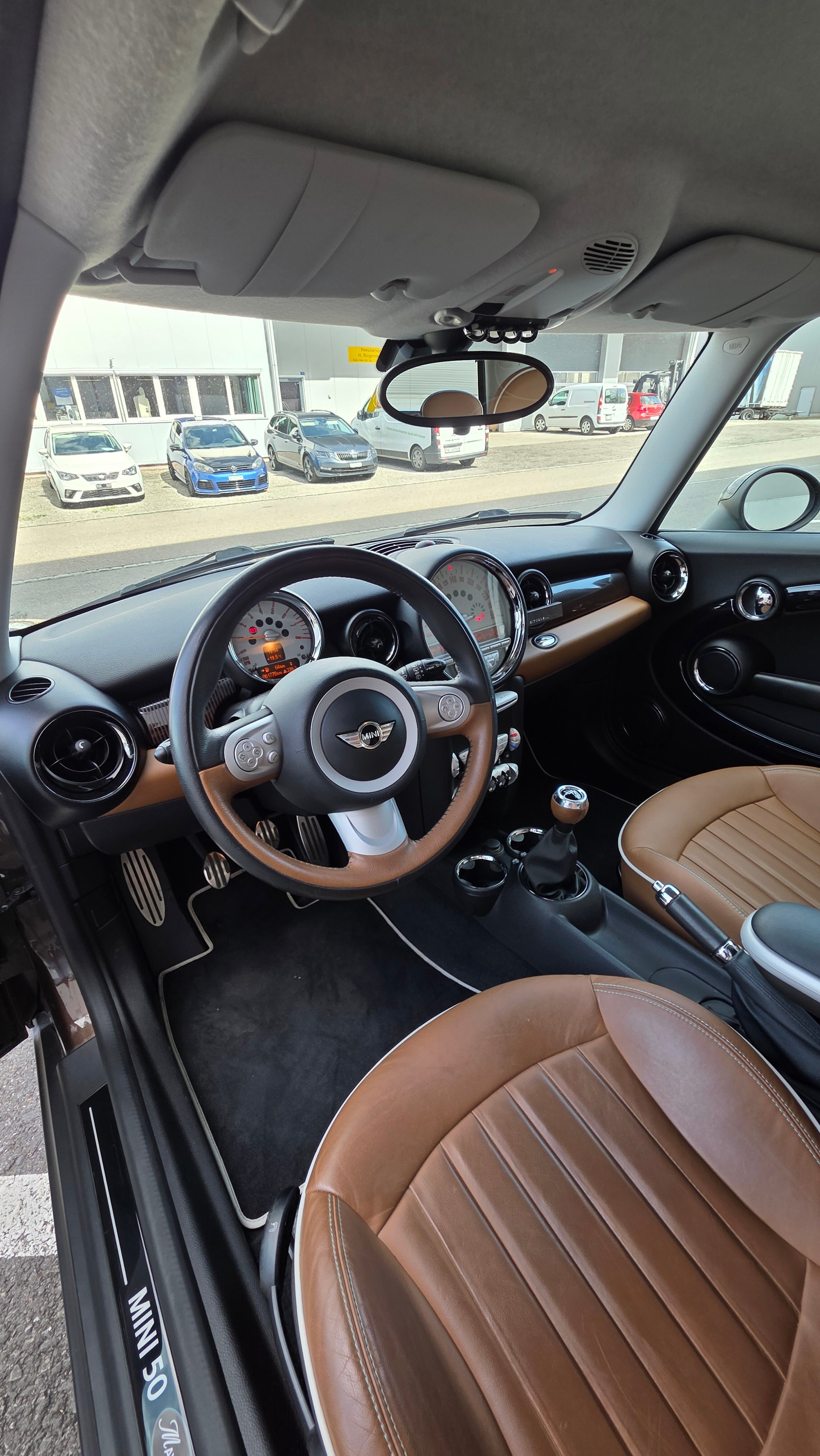MINI 1.6i Cooper S-image-4