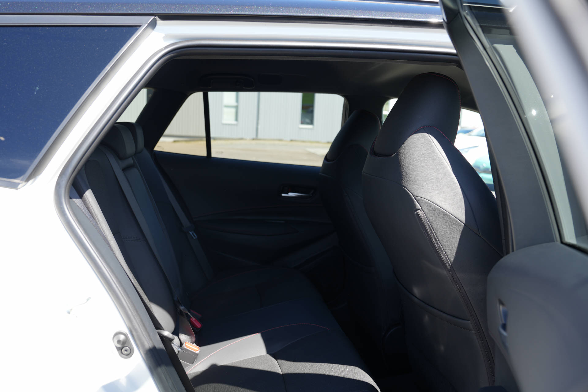 TOYOTA Corolla Touring Sports 2.0 HSD GR Sport-image-8