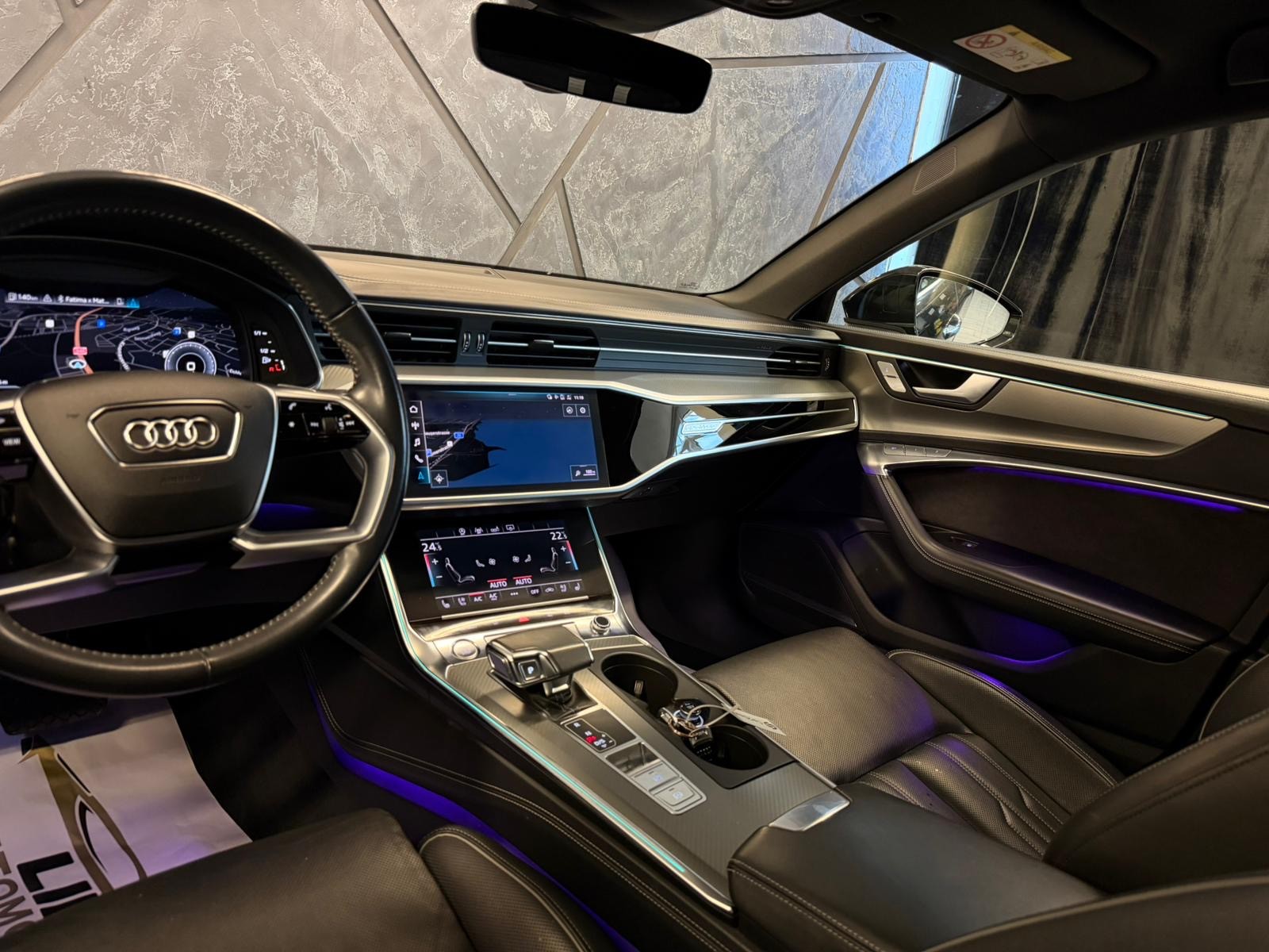 AUDI A6 Limousine 55 TFSI Design quattro S-tronic-image-9