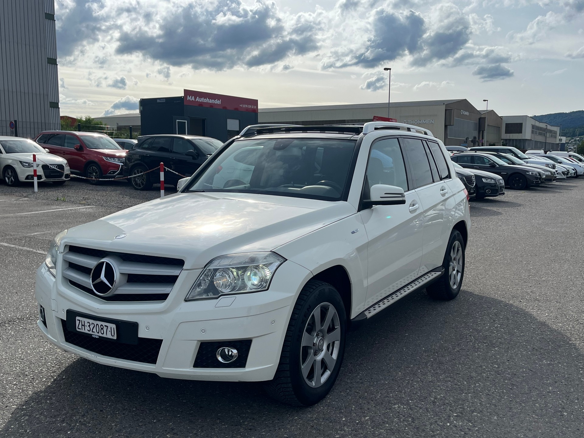 MERCEDES-BENZ GLK 220 CDI BlueEfficiency 4Matic 7G-Tronic-image-3