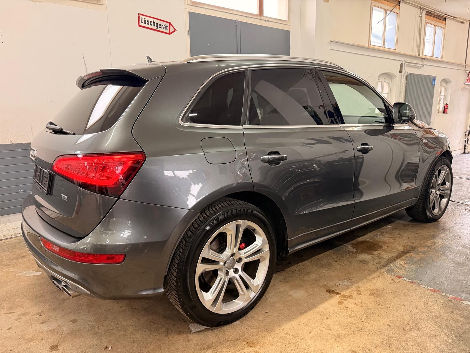 AUDI SQ5 3.0 TDI plus quattro tiptronic-image-1