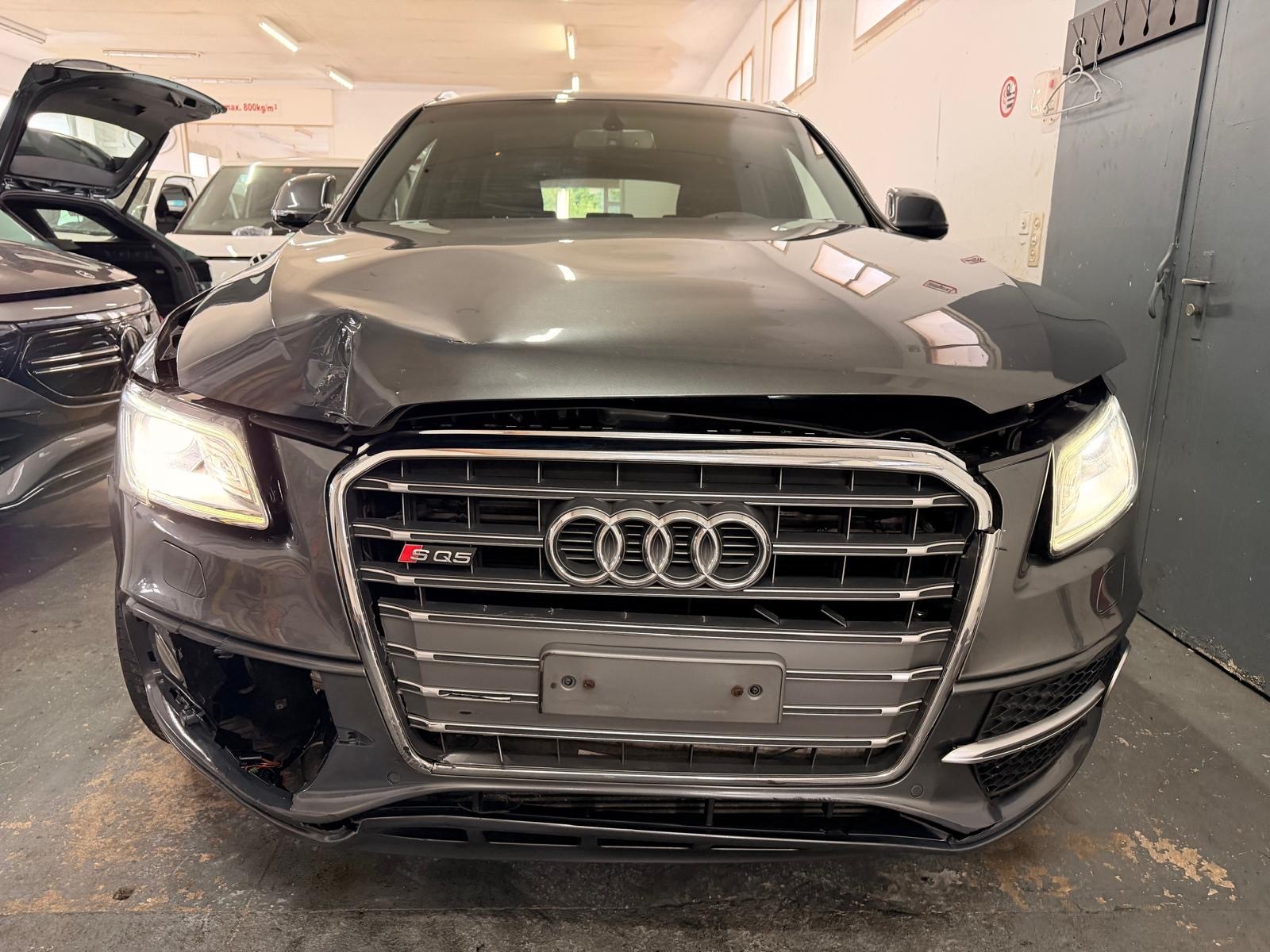 AUDI SQ5 3.0 TDI plus quattro tiptronic-image-6