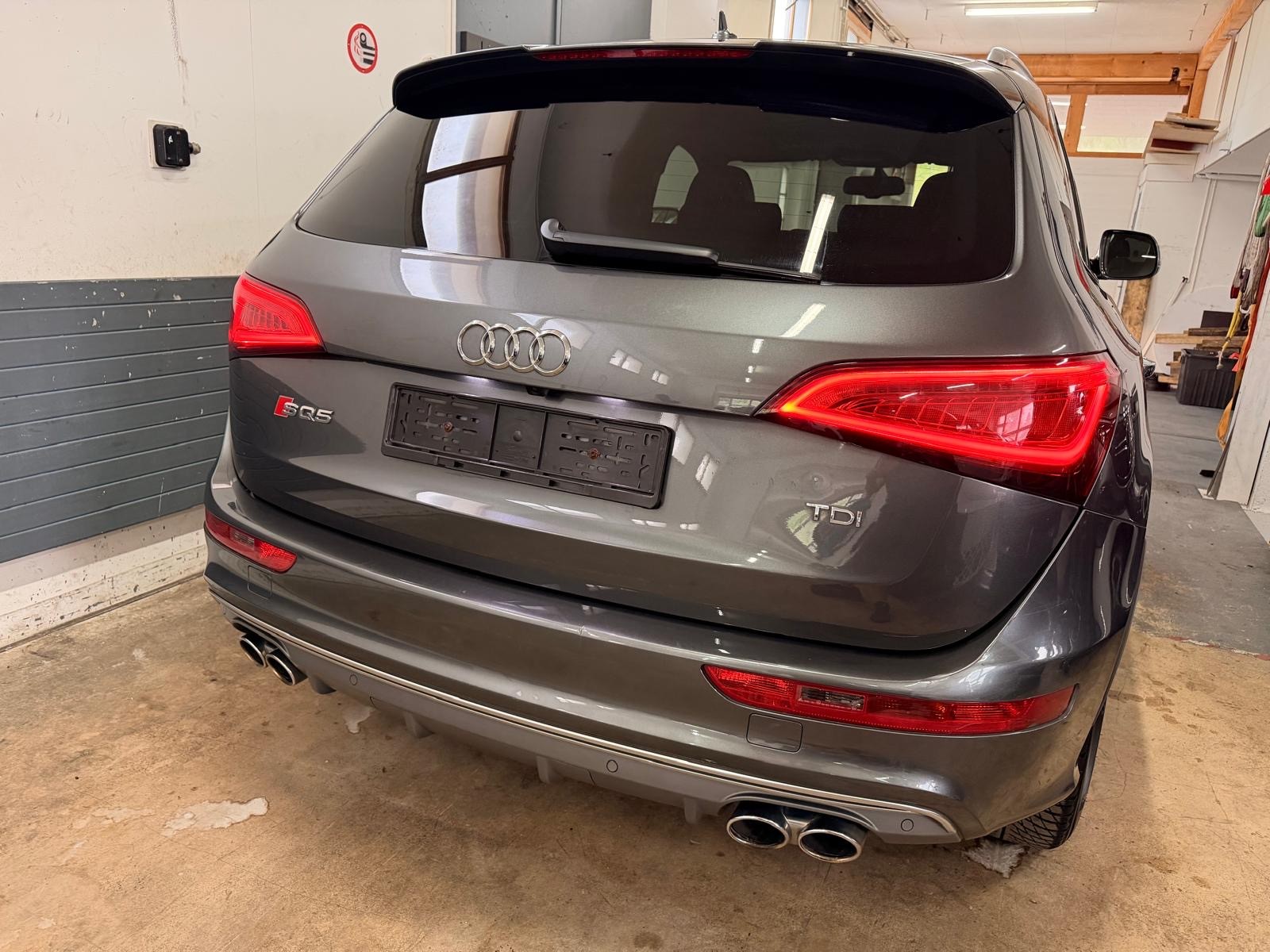 AUDI SQ5 3.0 TDI plus quattro tiptronic-image-2