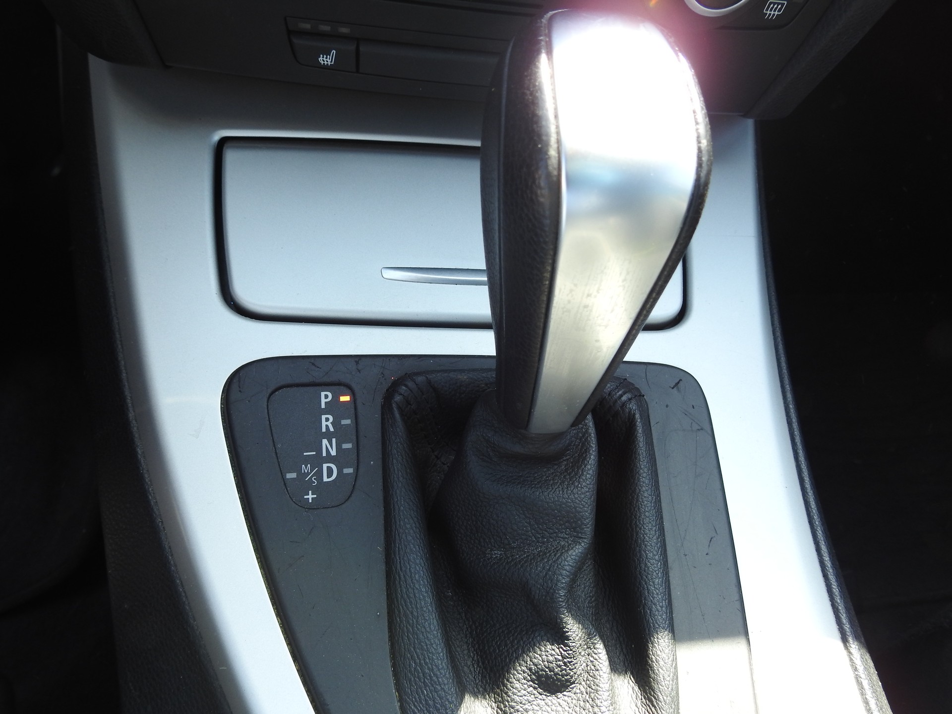 BMW 320i Touring-image-20