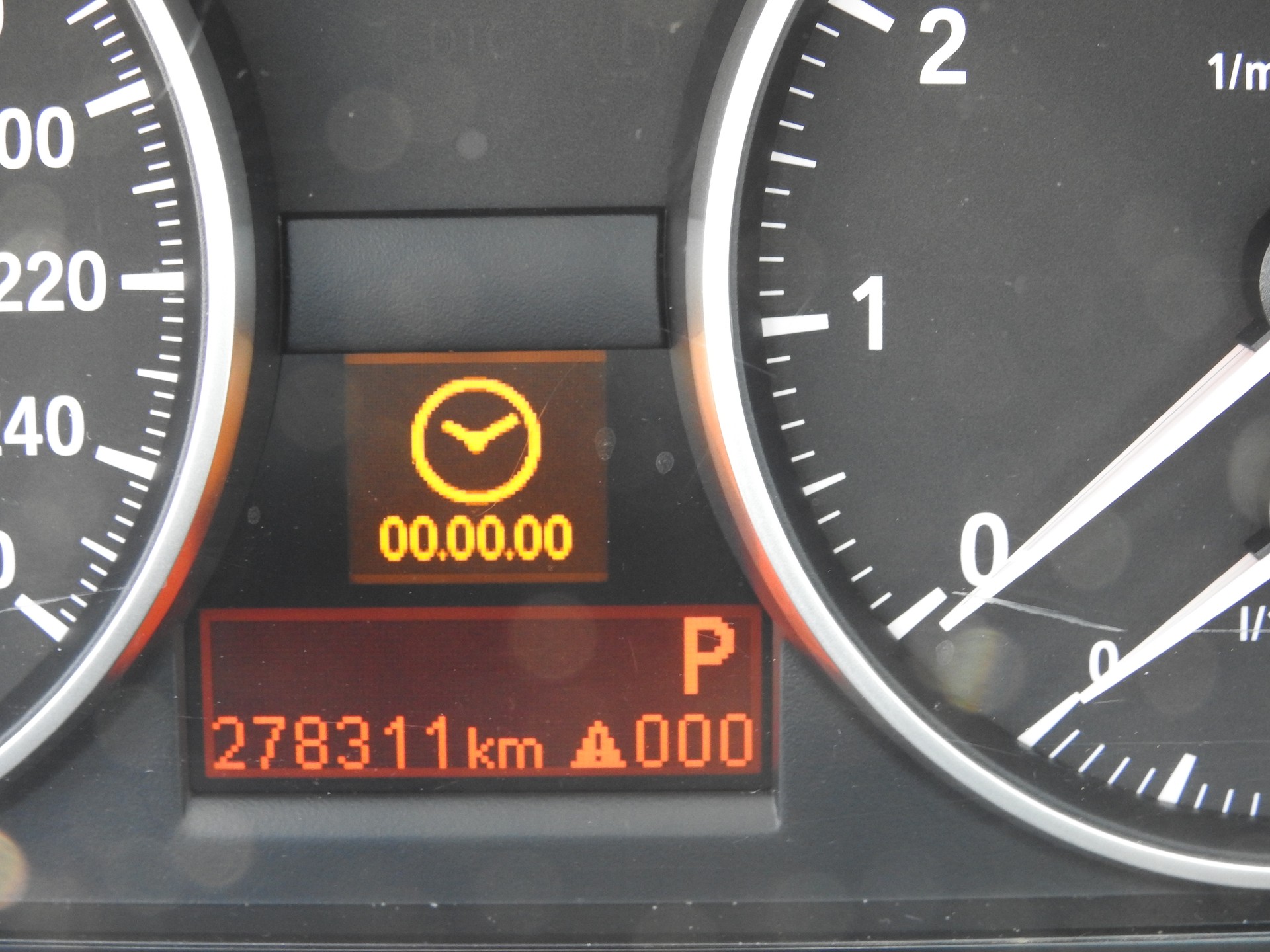 BMW 320i Touring-image-21