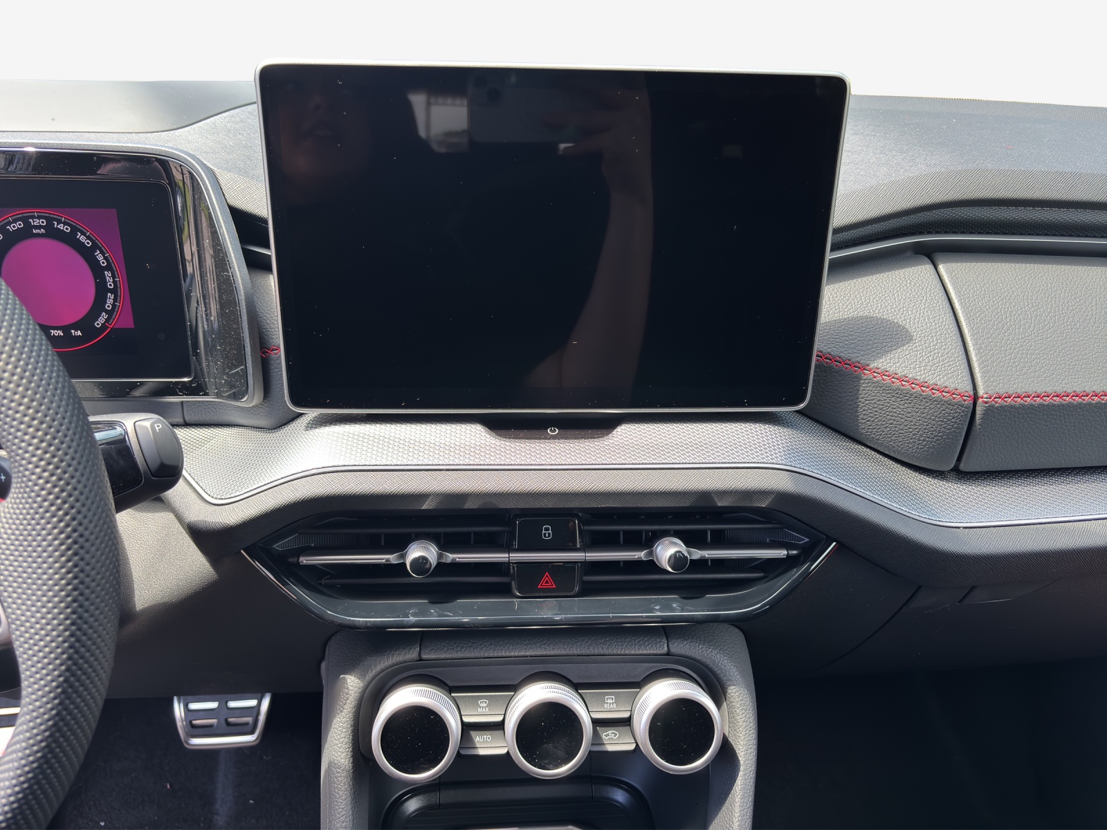 SKODA Kodiaq 2.0 TSI RS 4x4-image-10