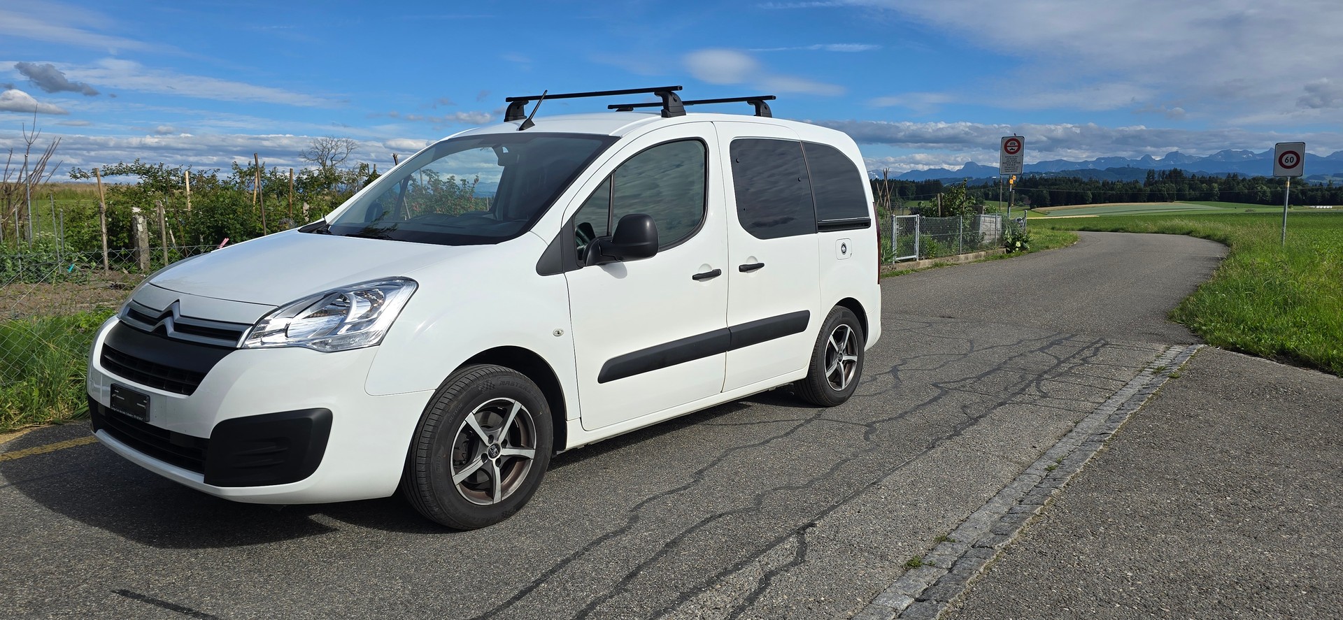 CITROEN Berlingo 1.2i Feel-image-2
