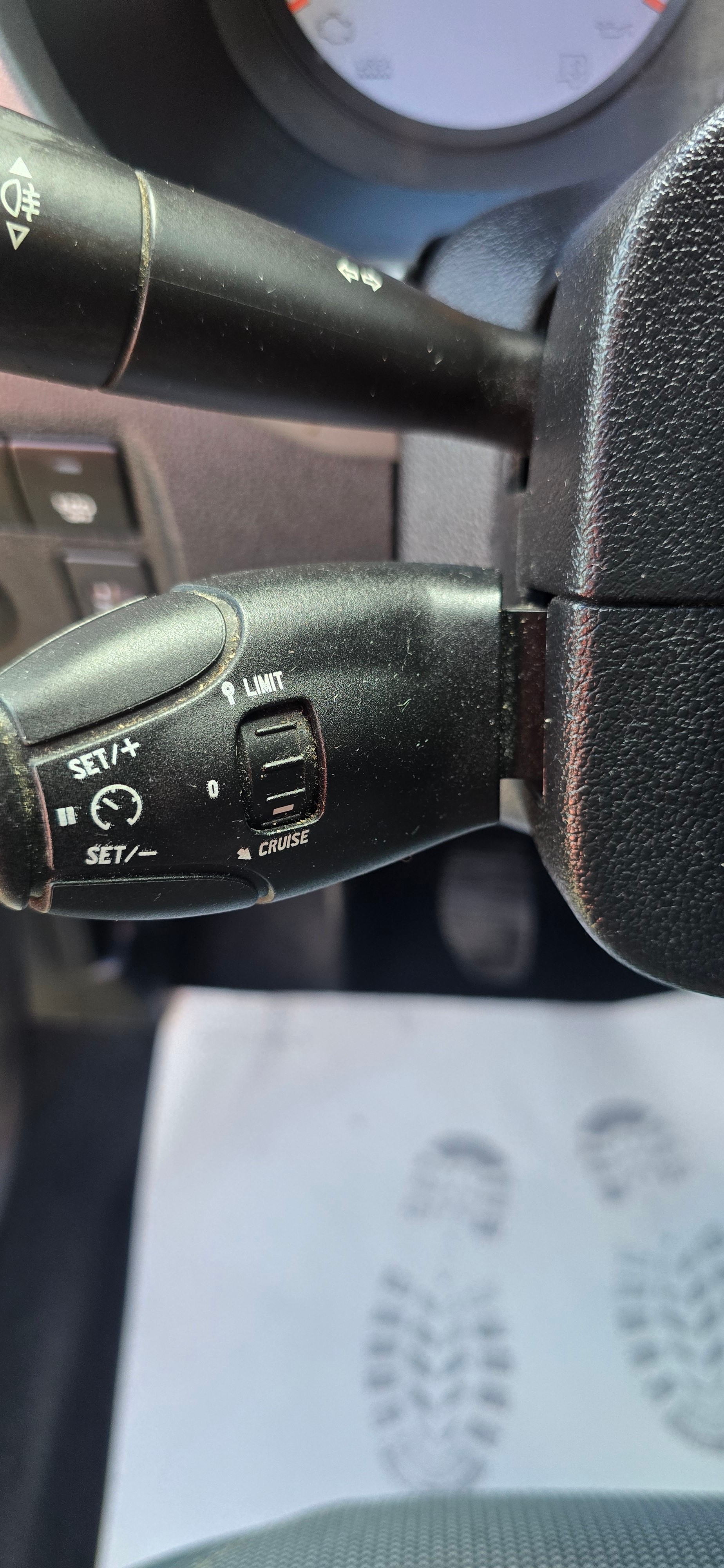 CITROEN Berlingo 1.2i Feel-image-13