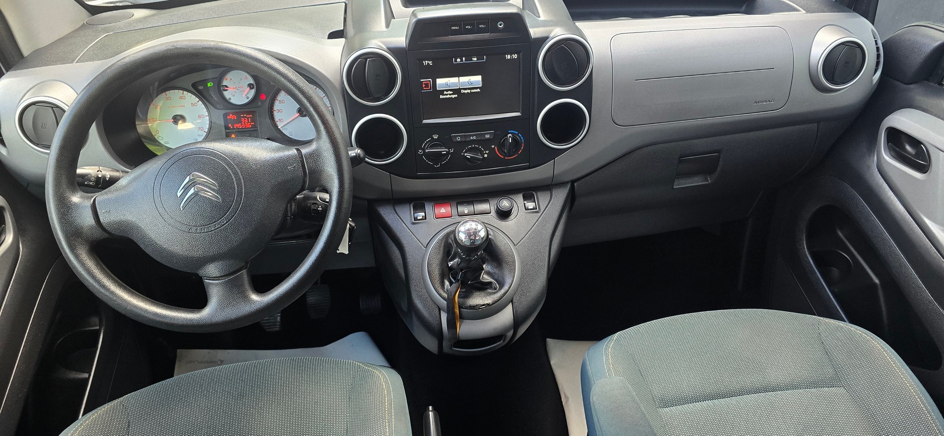 CITROEN Berlingo 1.2i Feel-image-10