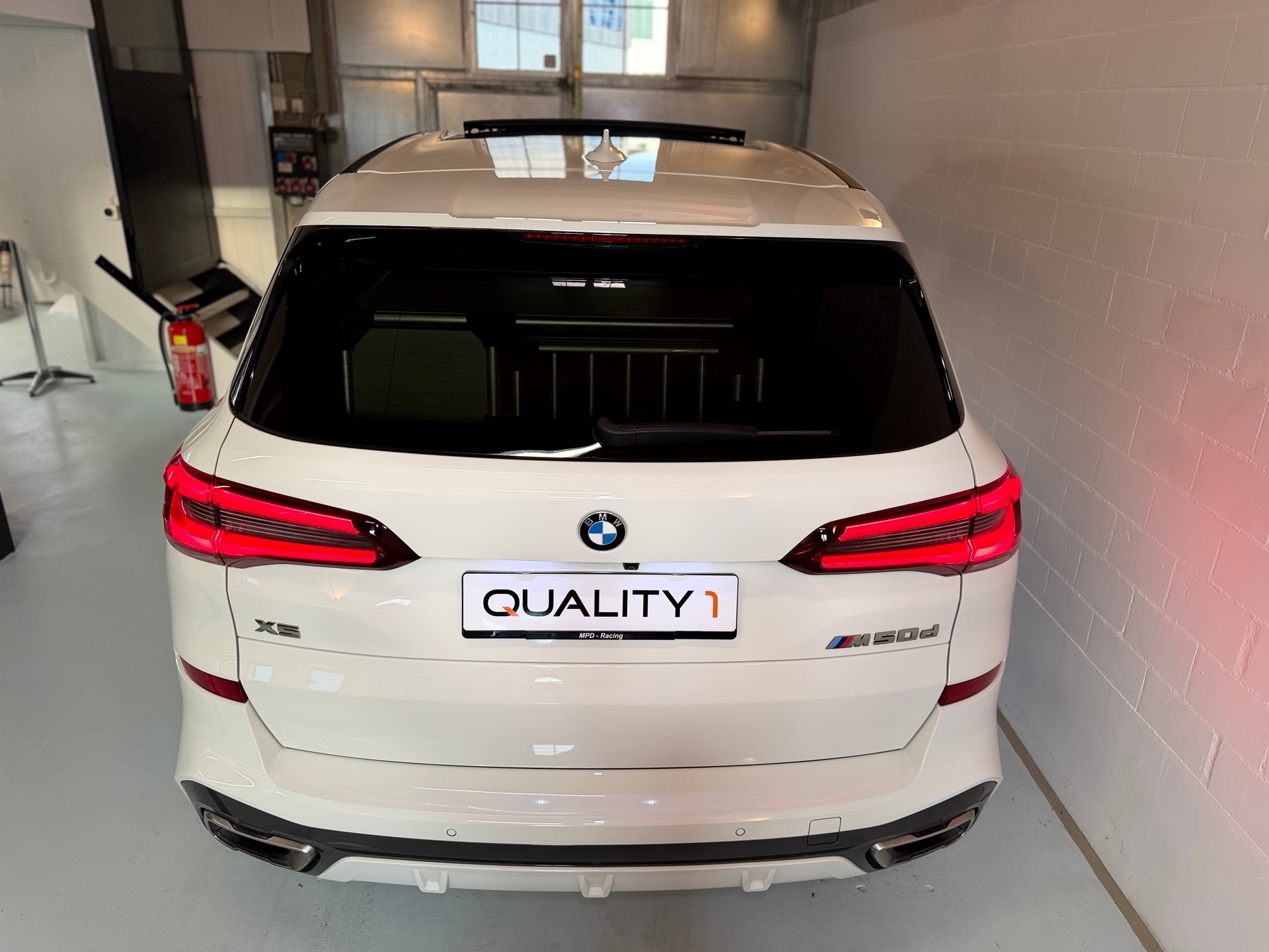BMW X5 xDrive M50d Steptronic-image-6