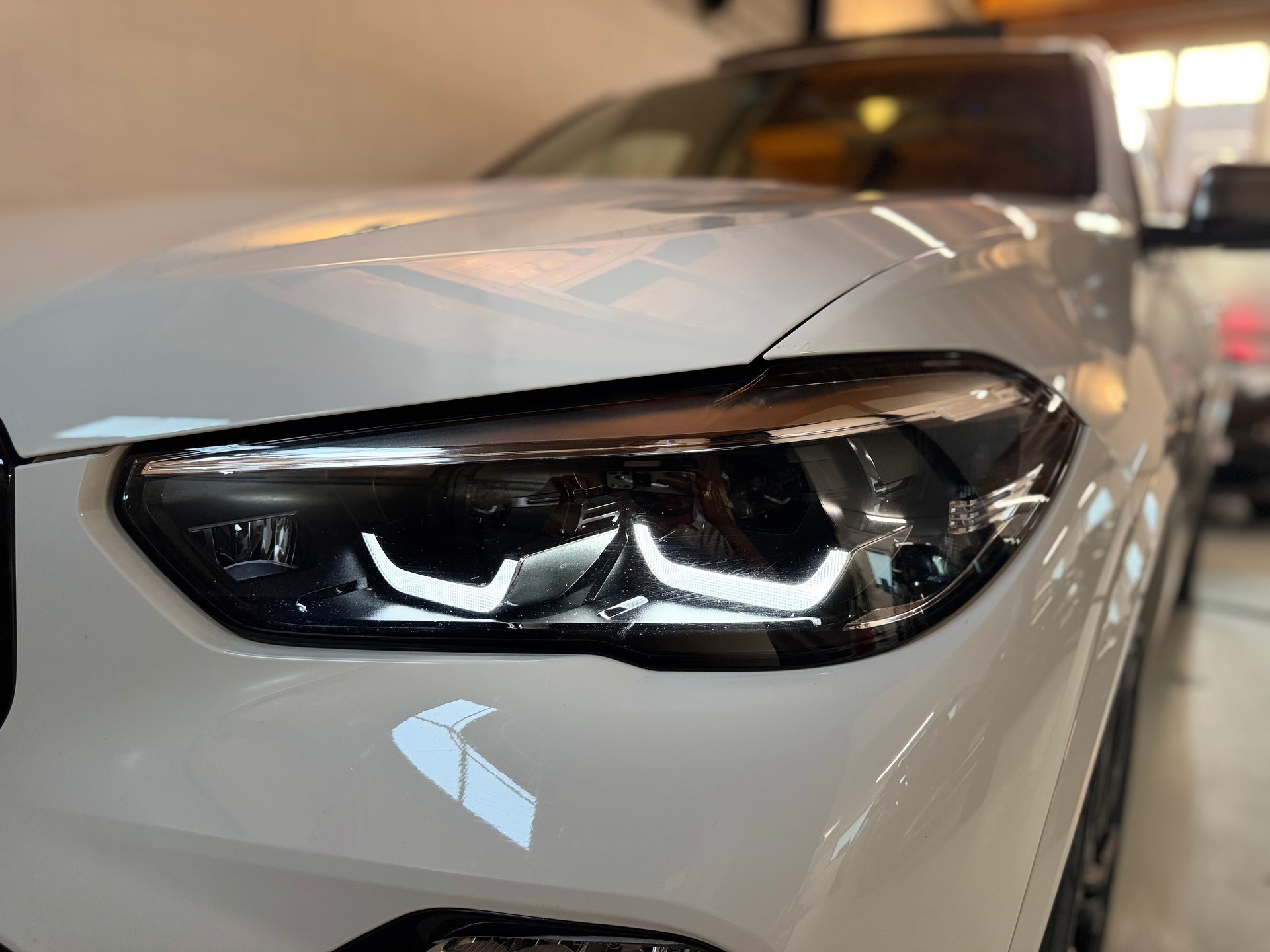 BMW X5 xDrive M50d Steptronic-image-10